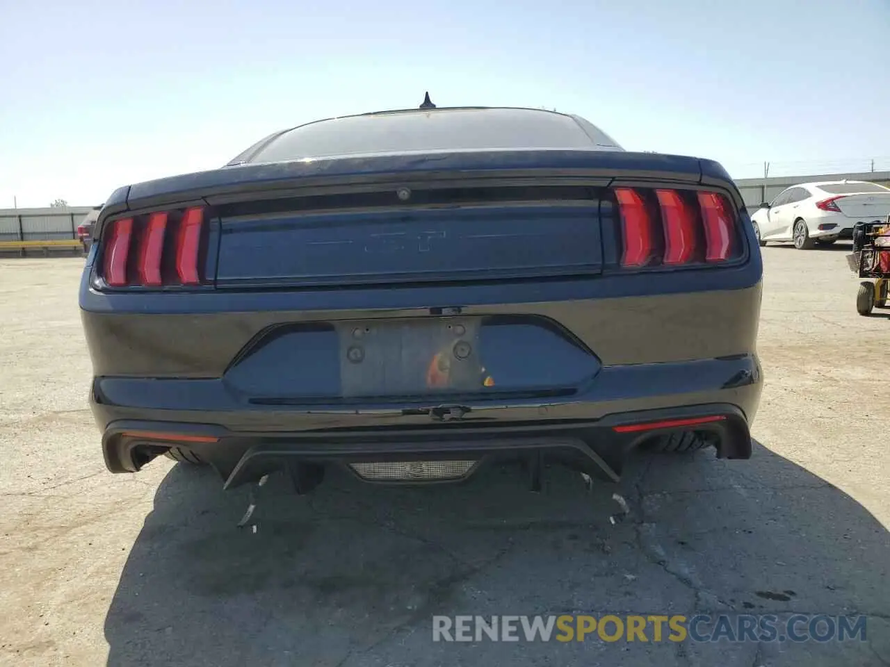 6 Photograph of a damaged car 1FA6P8CF3L5177143 FORD MUSTANG 2020