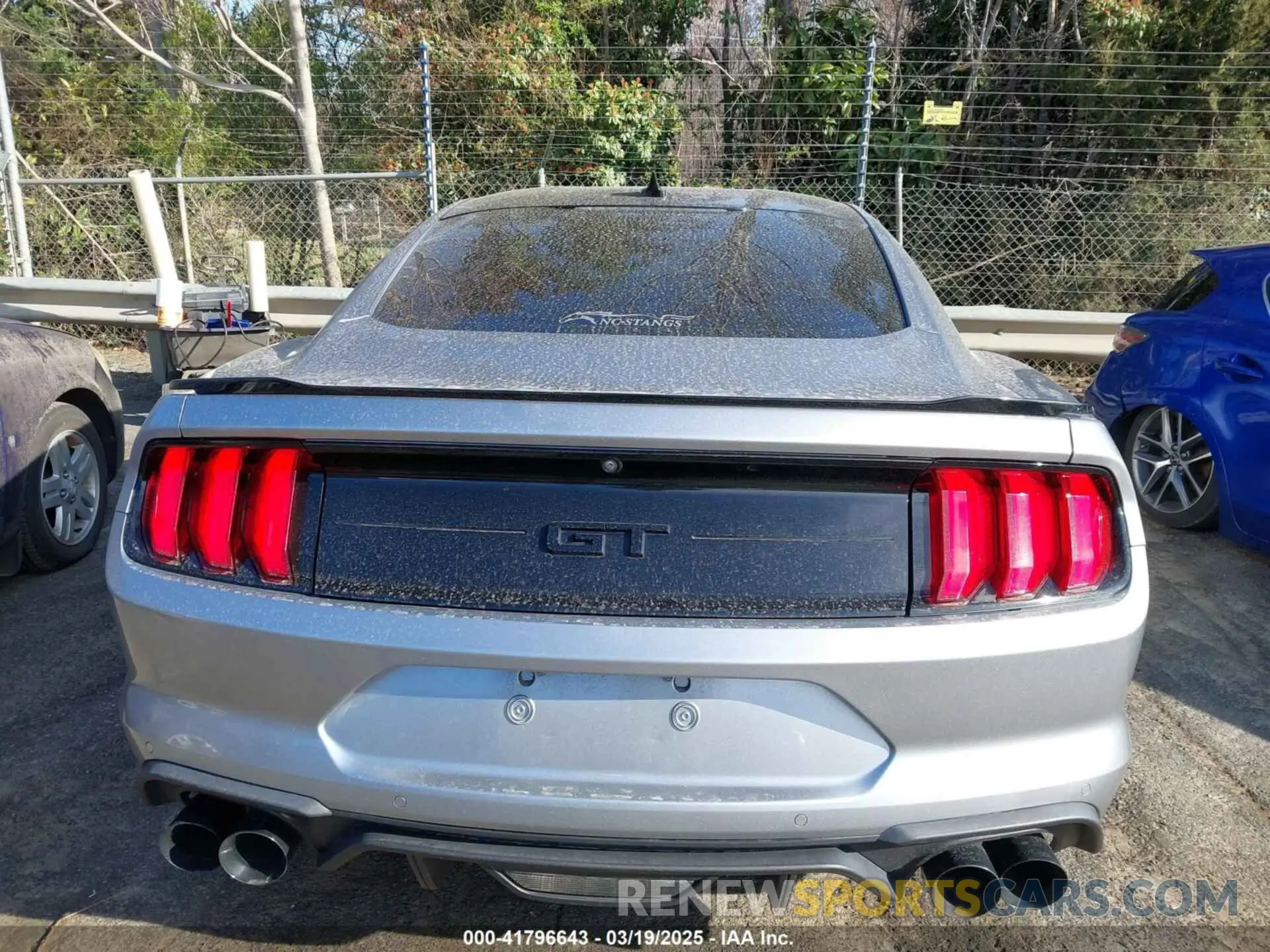 16 Photograph of a damaged car 1FA6P8CF3L5183248 FORD MUSTANG 2020