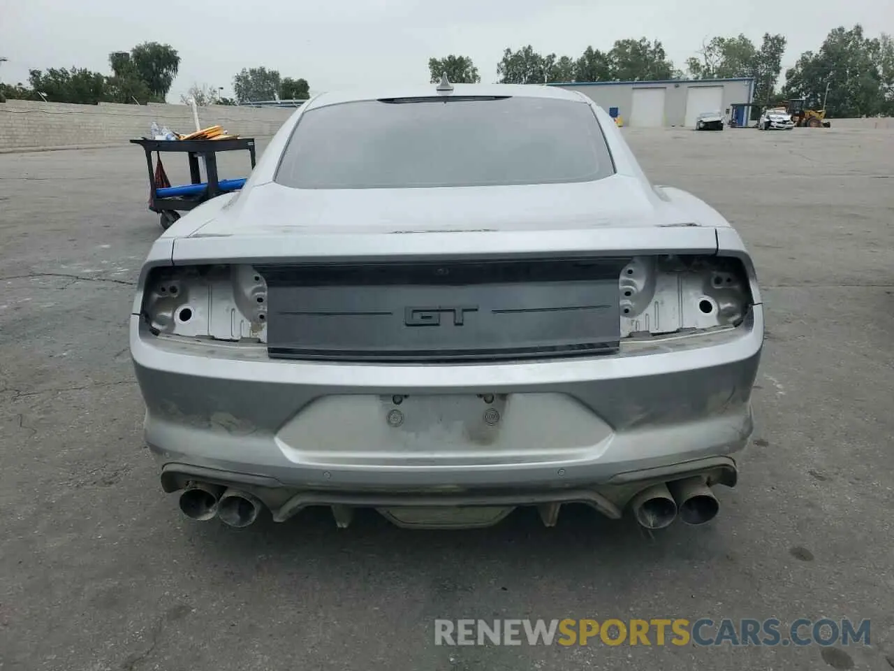 6 Фотография поврежденного автомобиля 1FA6P8CF4L5146709 FORD MUSTANG 2020