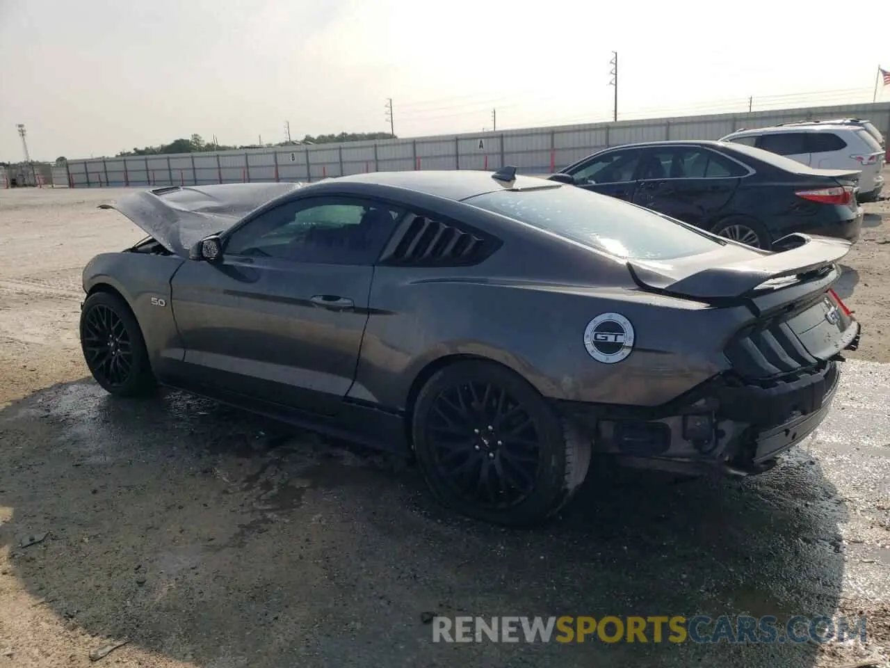 2 Фотография поврежденного автомобиля 1FA6P8CF4L5157581 FORD MUSTANG 2020