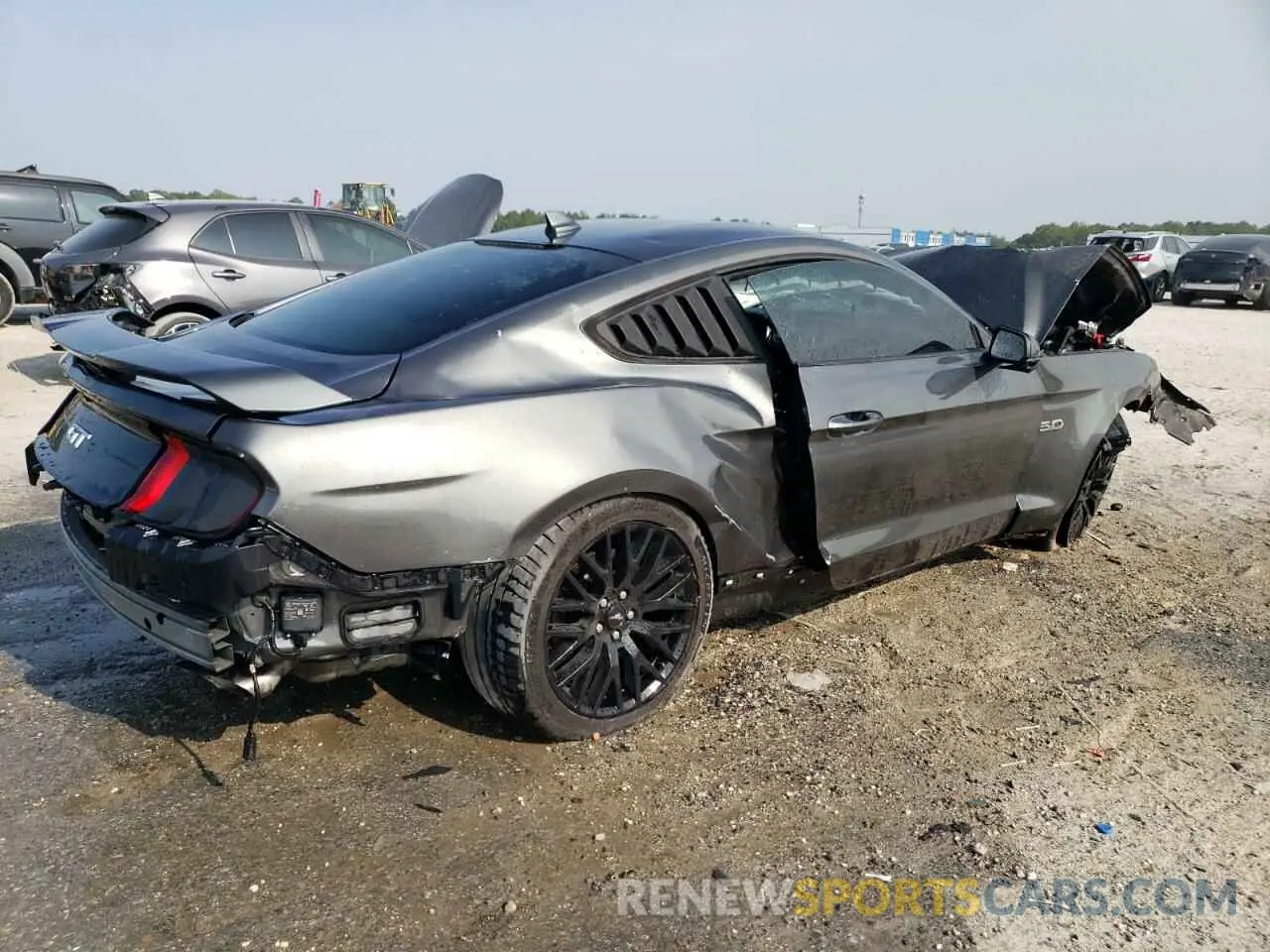 3 Фотография поврежденного автомобиля 1FA6P8CF4L5157581 FORD MUSTANG 2020