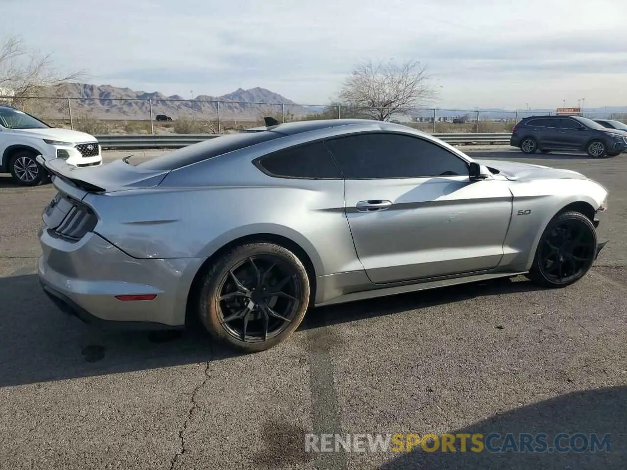3 Photograph of a damaged car 1FA6P8CF4L5176986 FORD MUSTANG 2020