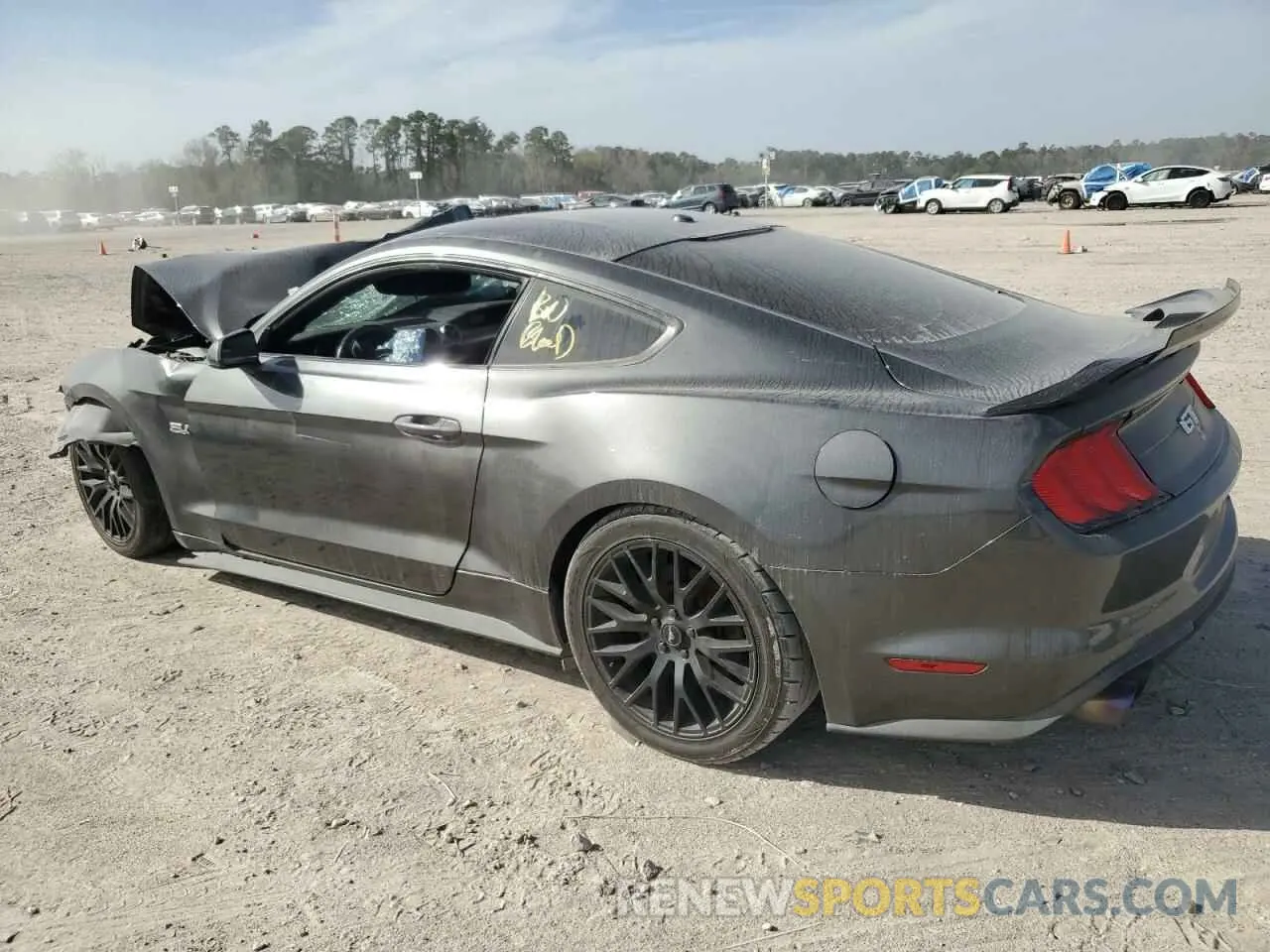 2 Фотография поврежденного автомобиля 1FA6P8CF5L5118160 FORD MUSTANG 2020
