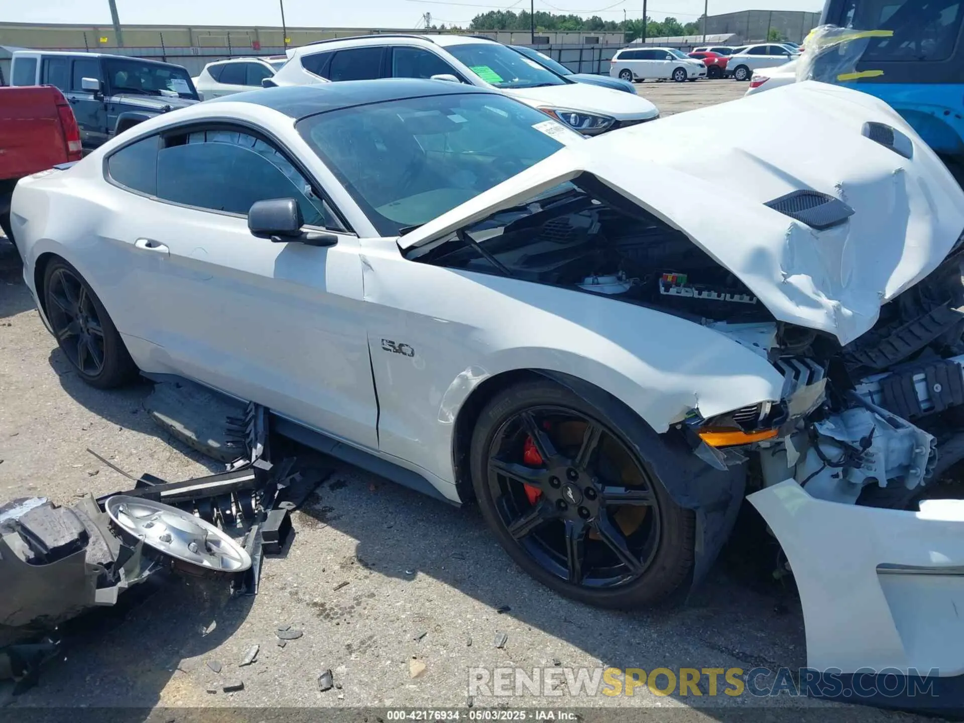 1 Photograph of a damaged car 1FA6P8CF5L5182960 FORD MUSTANG 2020