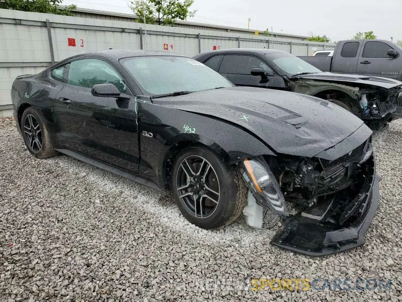 4 Photograph of a damaged car 1FA6P8CF6L5146064 FORD MUSTANG 2020