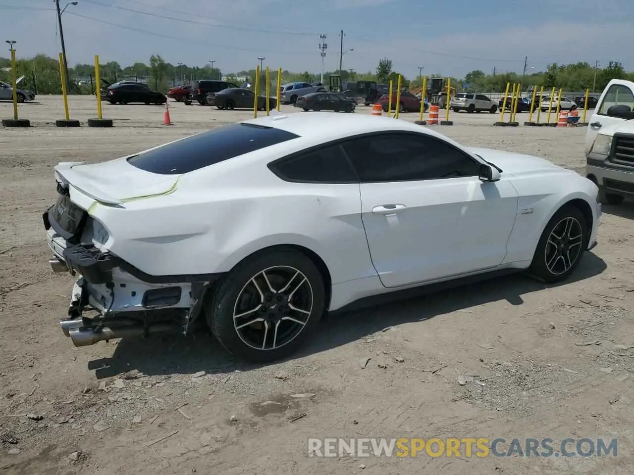 3 Фотография поврежденного автомобиля 1FA6P8CF6L5157906 FORD MUSTANG 2020