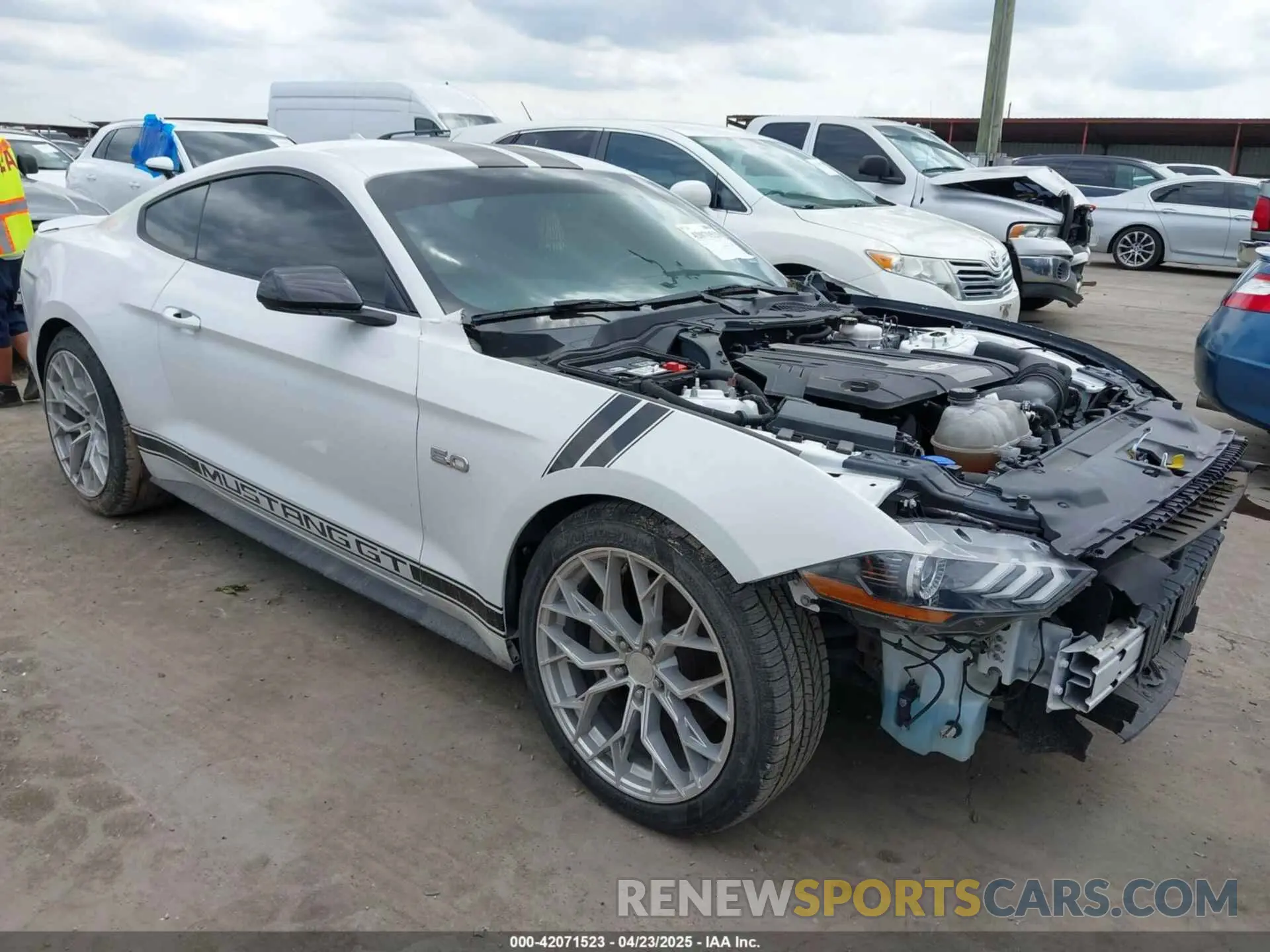 1 Фотография поврежденного автомобиля 1FA6P8CF7L5157798 FORD MUSTANG 2020