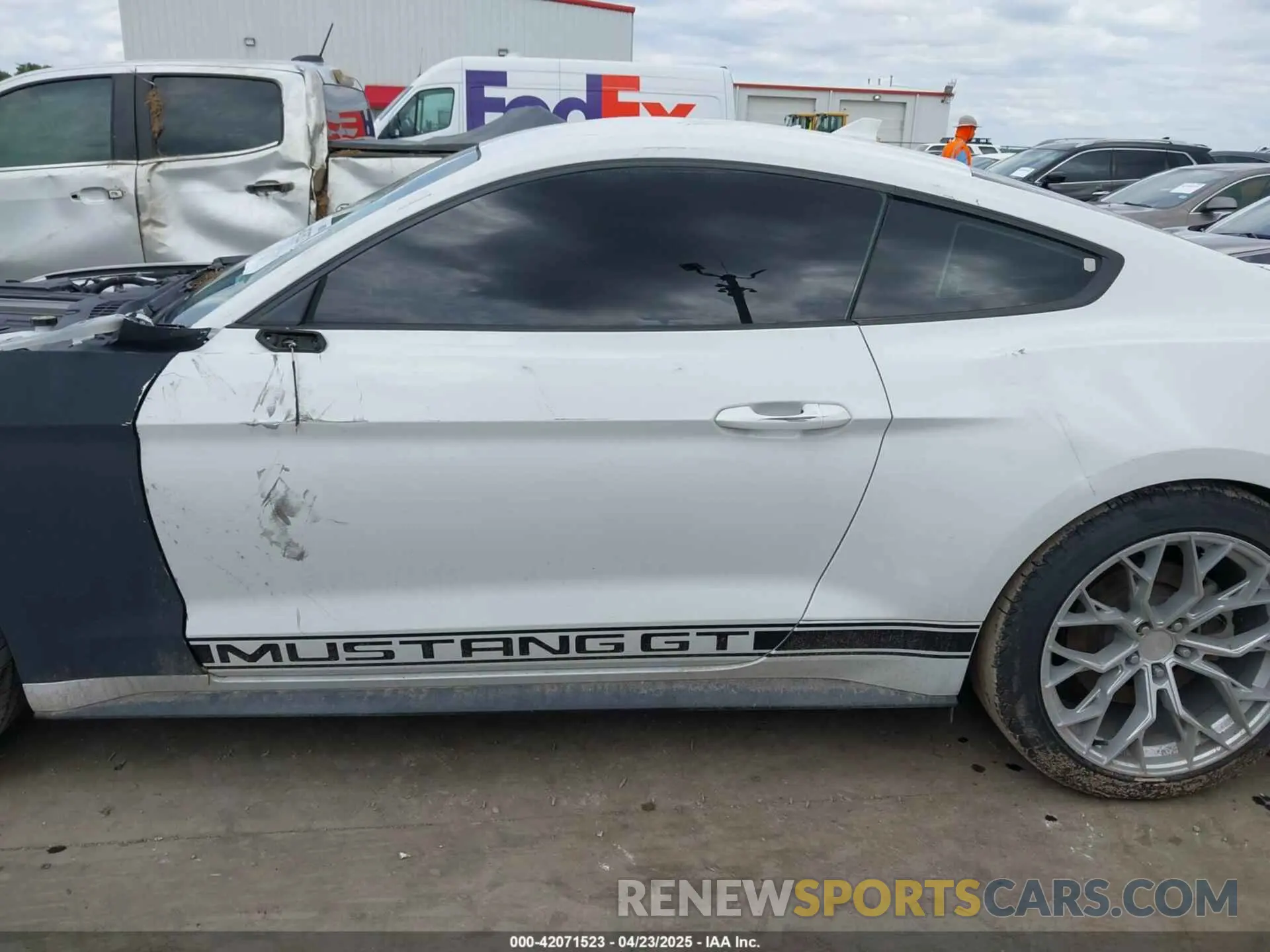 14 Фотография поврежденного автомобиля 1FA6P8CF7L5157798 FORD MUSTANG 2020