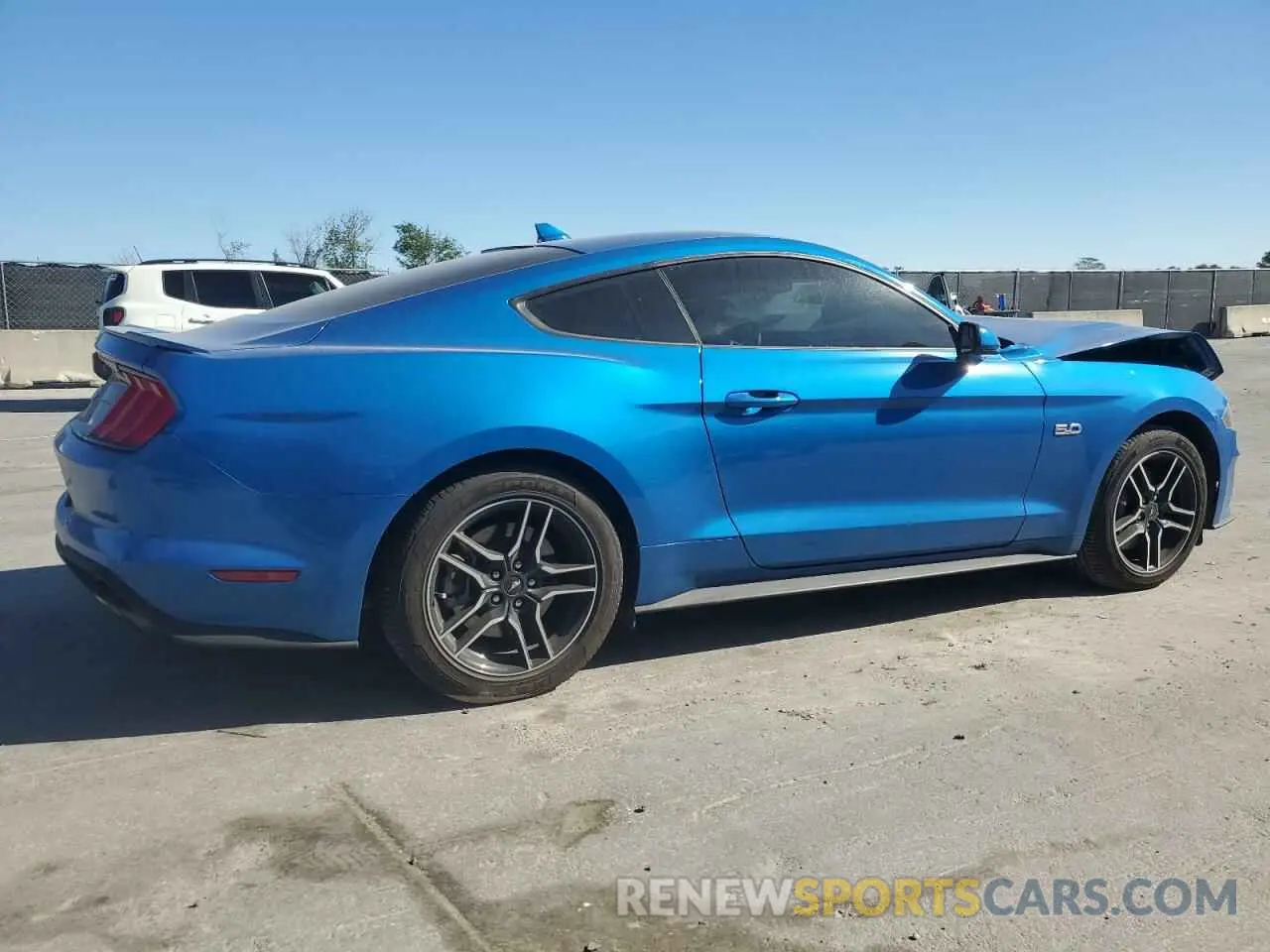 3 Фотография поврежденного автомобиля 1FA6P8CF8L5175338 FORD MUSTANG 2020