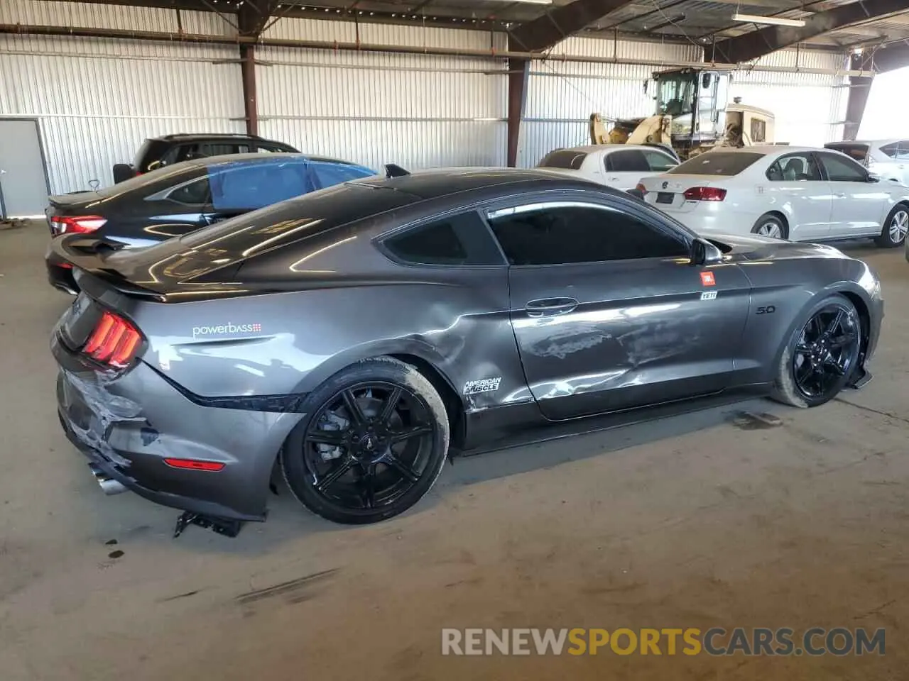 3 Фотография поврежденного автомобиля 1FA6P8CF8L5182743 FORD MUSTANG 2020