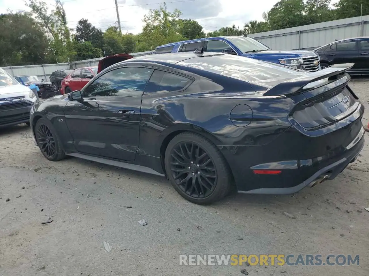 2 Фотография поврежденного автомобиля 1FA6P8CF9L5157690 FORD MUSTANG 2020