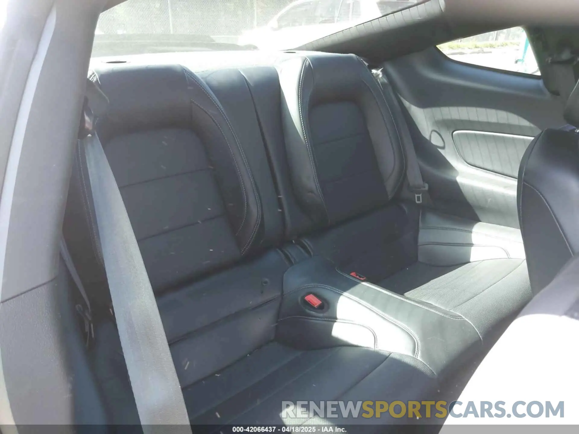 8 Фотография поврежденного автомобиля 1FA6P8CF9L5163585 FORD MUSTANG 2020