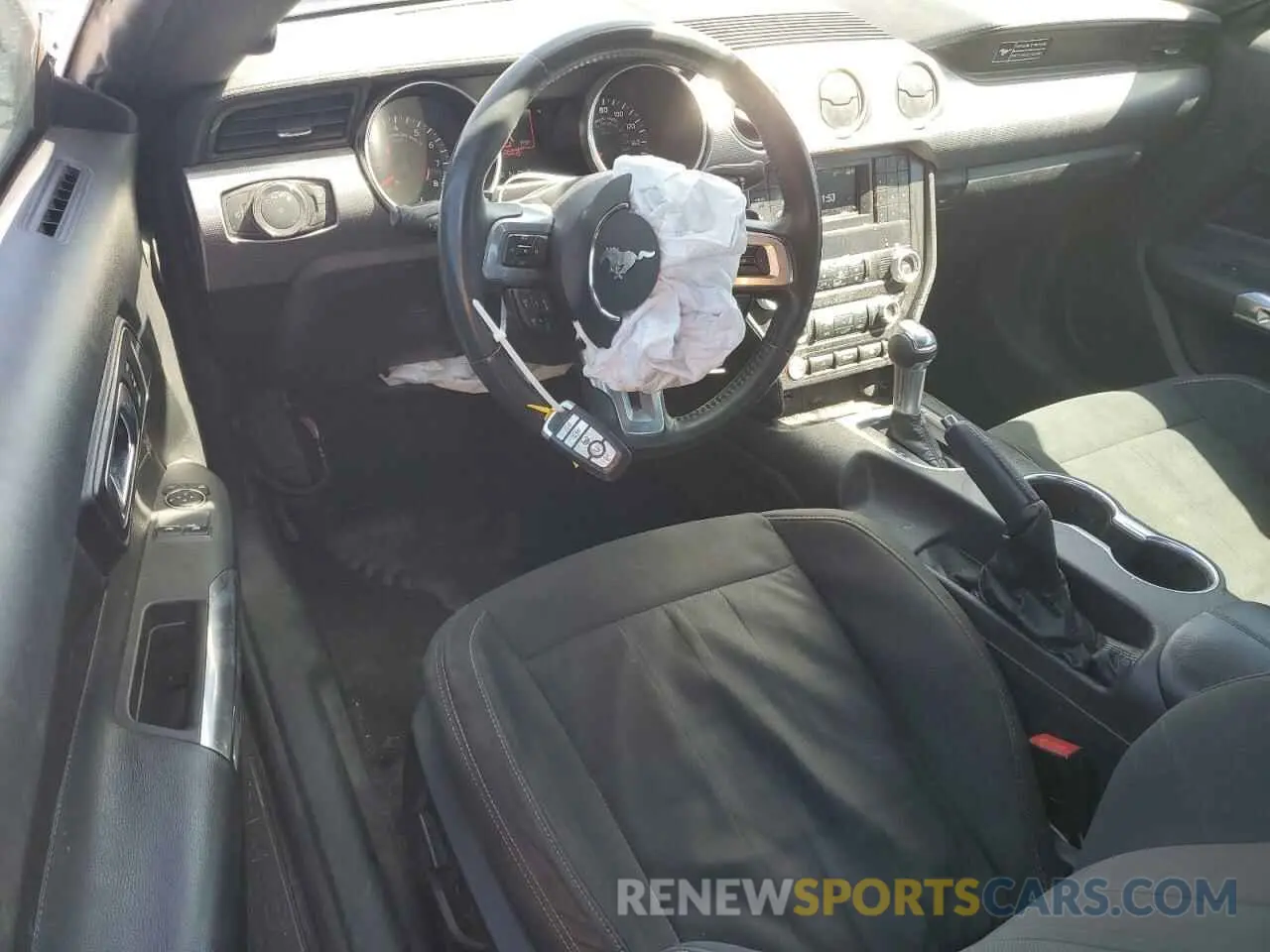 8 Фотография поврежденного автомобиля 1FA6P8CF9L5181701 FORD MUSTANG 2020