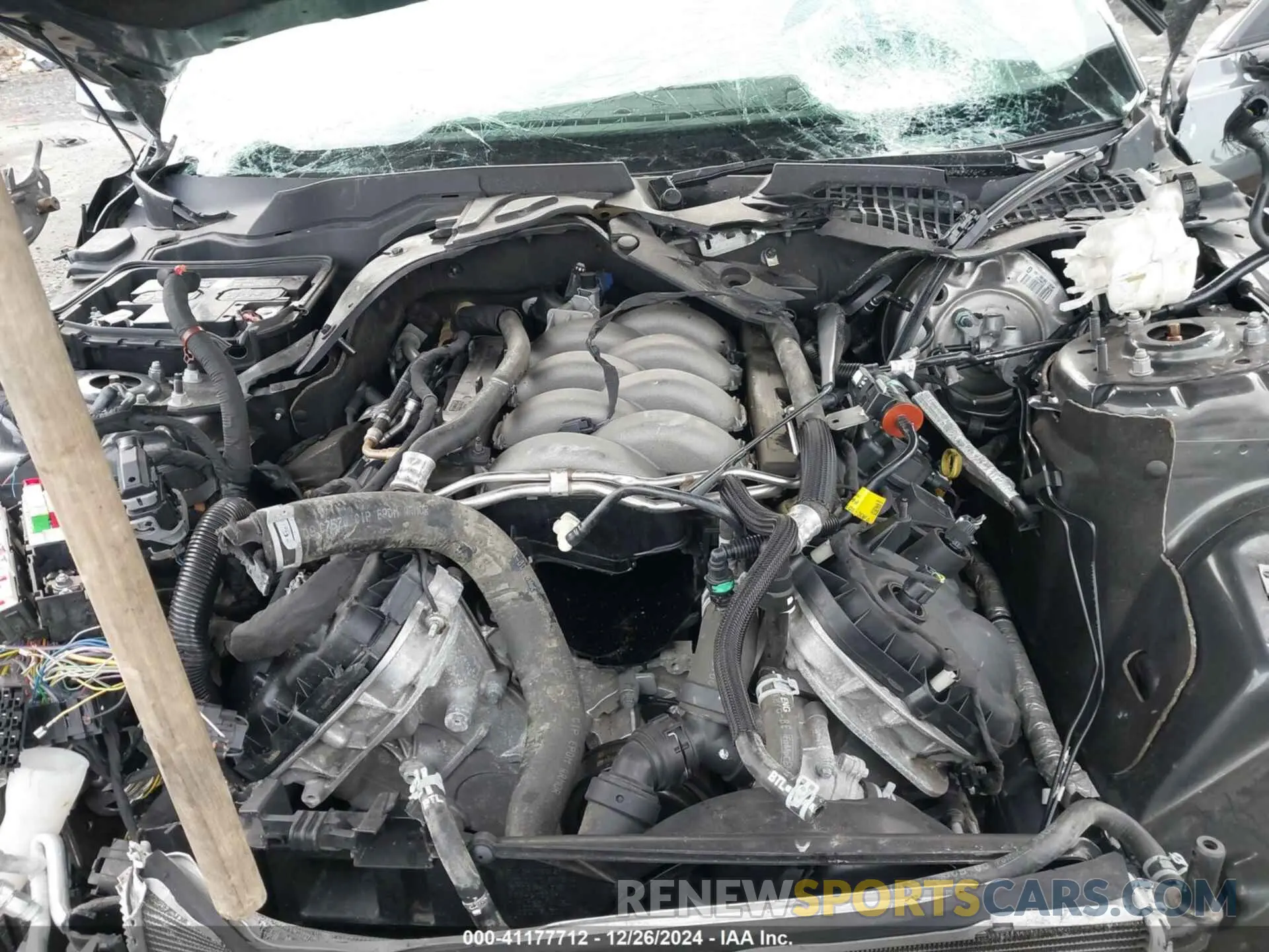 10 Photograph of a damaged car 1FA6P8CFXL5118705 FORD MUSTANG 2020
