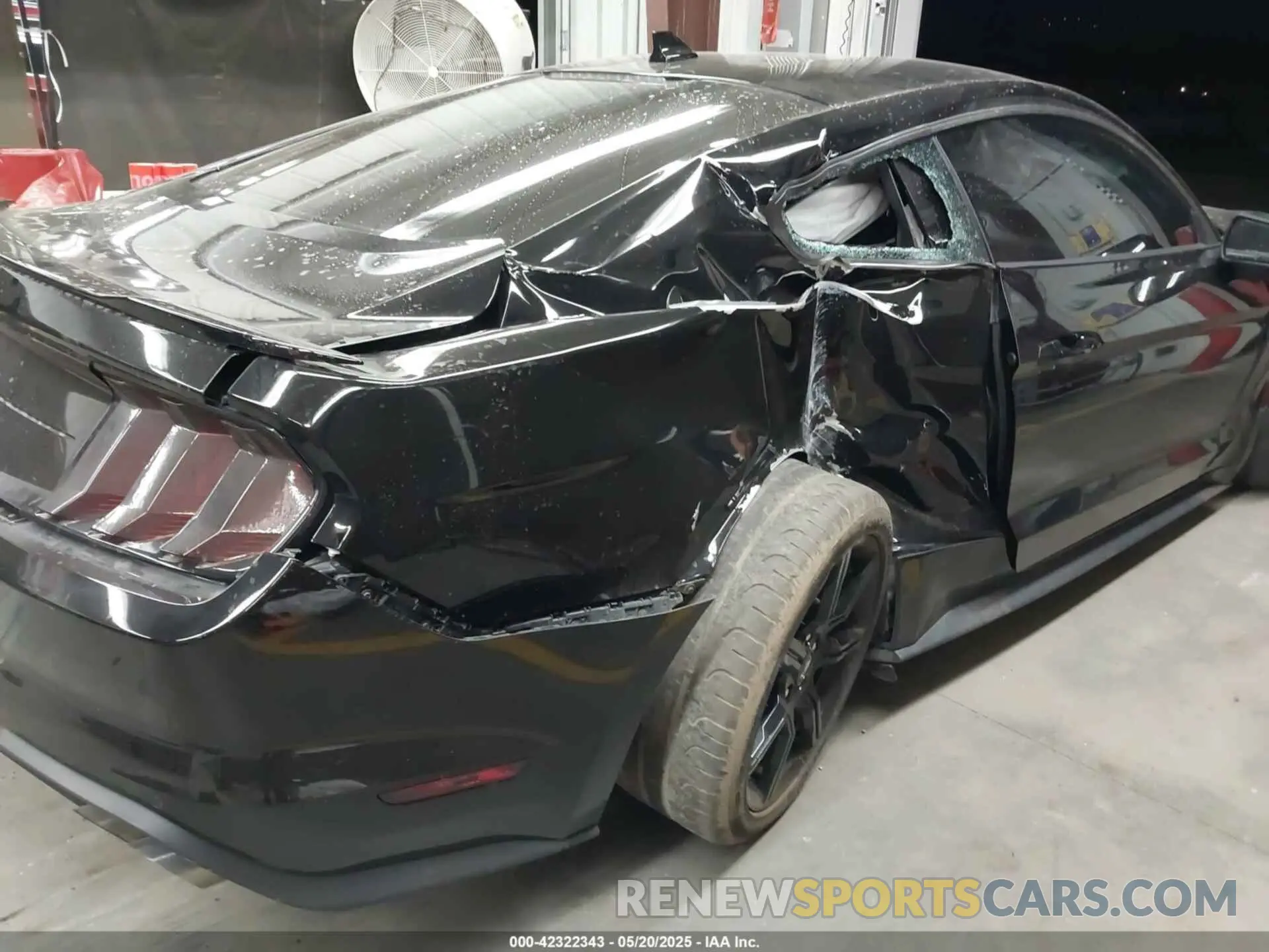 6 Photograph of a damaged car 1FA6P8CFXL5190293 FORD MUSTANG 2020