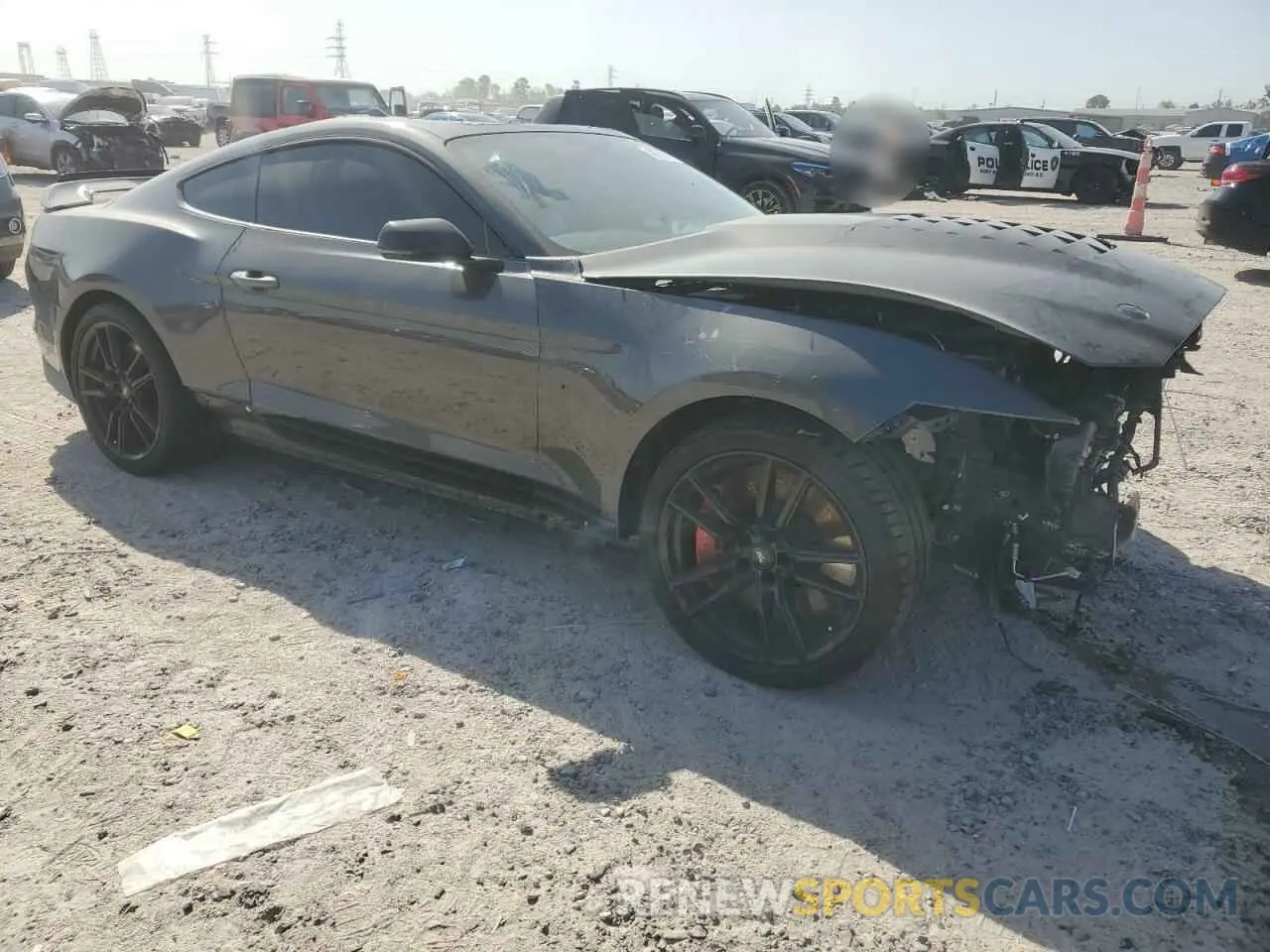 4 Фотография поврежденного автомобиля 1FA6P8SJXL5504191 FORD MUSTANG 2020