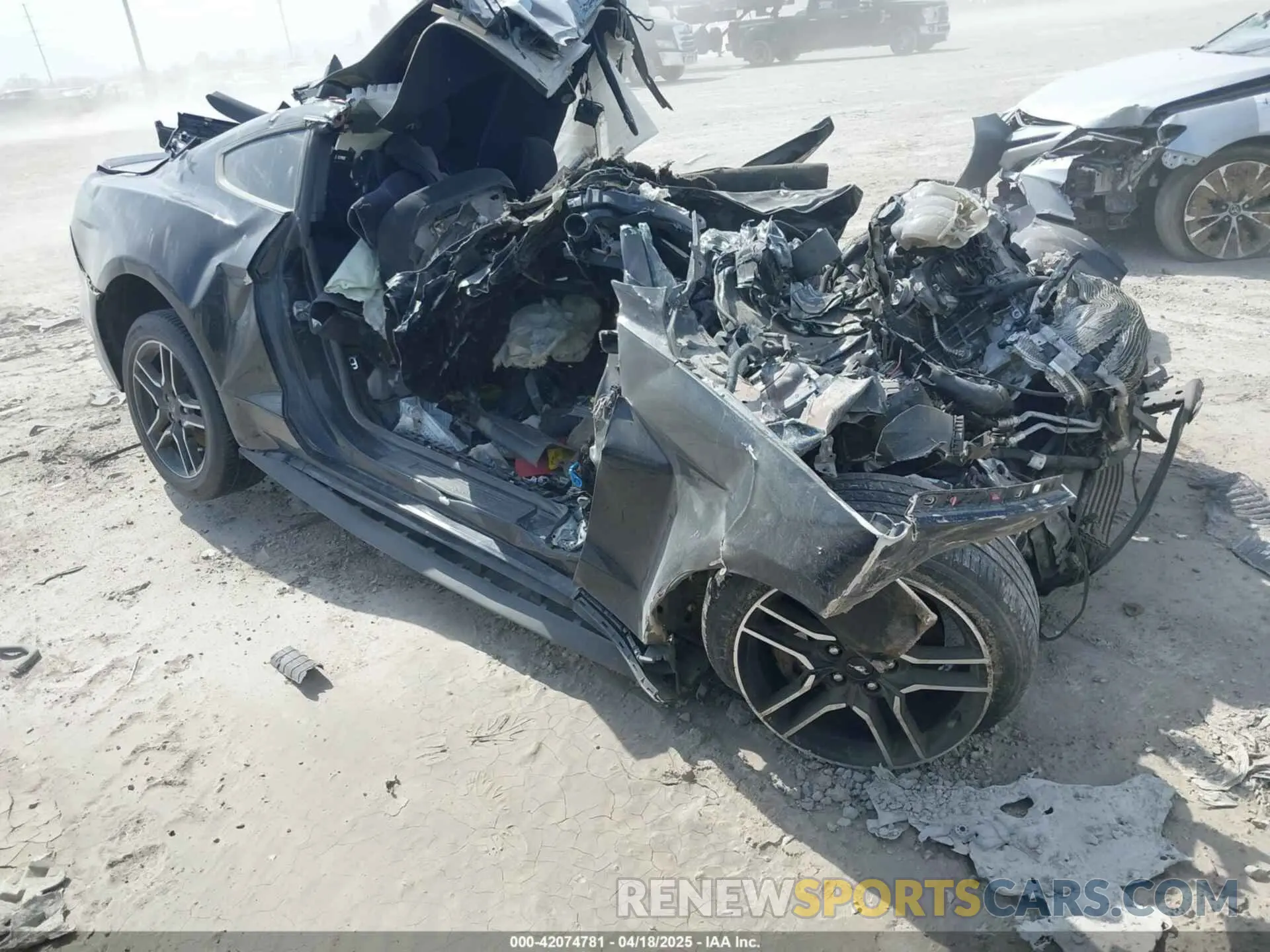 13 Photograph of a damaged car 1FA6P8TH2L5162425 FORD MUSTANG 2020