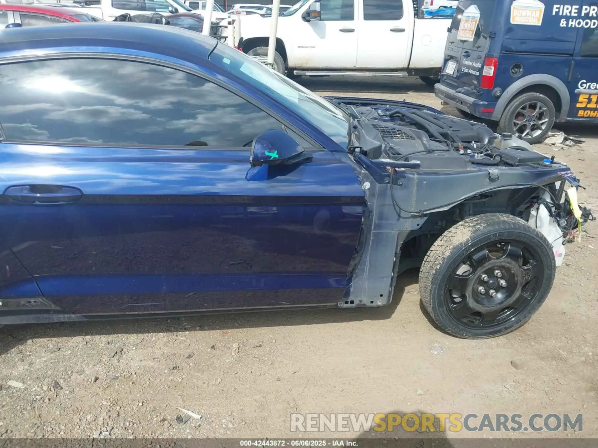 14 Photograph of a damaged car 1FA6P8TH4L5126770 FORD MUSTANG 2020
