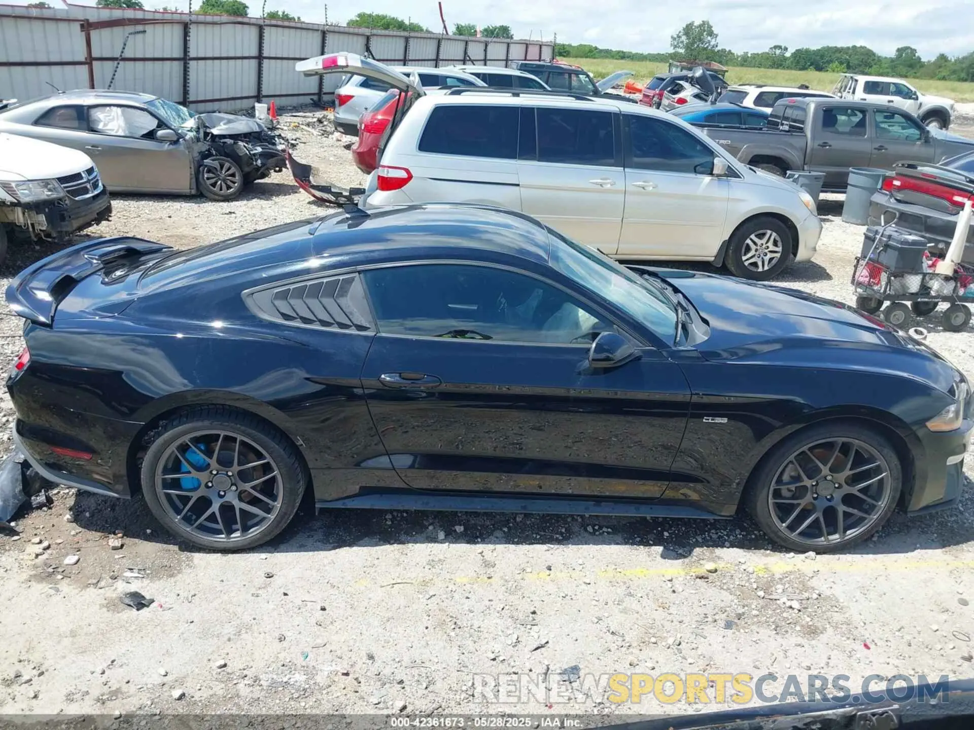13 Photograph of a damaged car 1FA6P8TH7L5158077 FORD MUSTANG 2020
