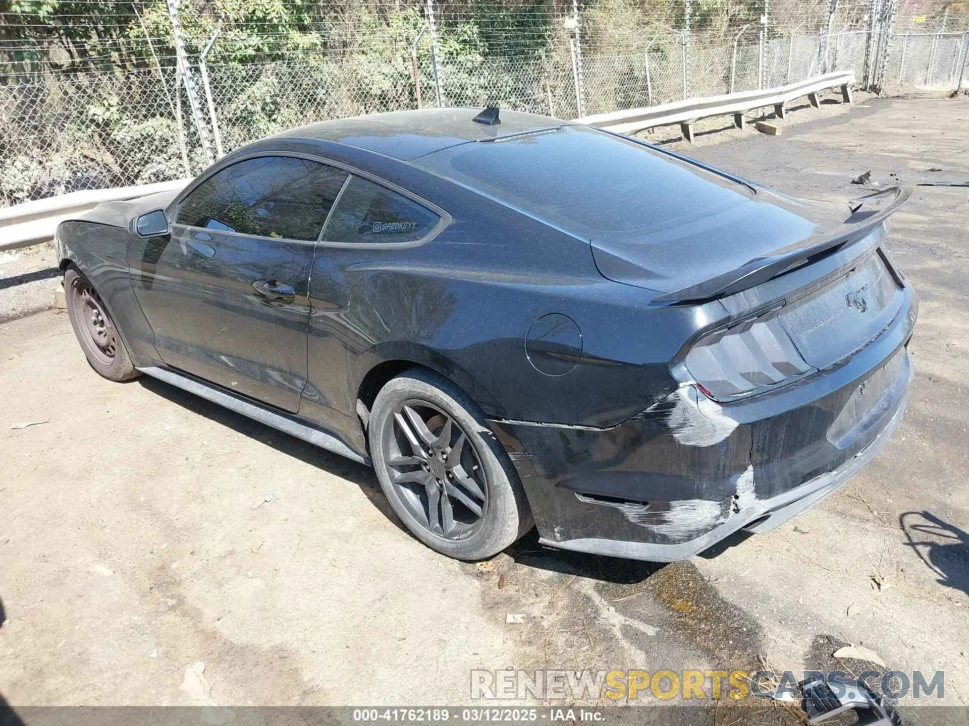 3 Фотография поврежденного автомобиля 1FA6P8TH8L5161523 FORD MUSTANG 2020