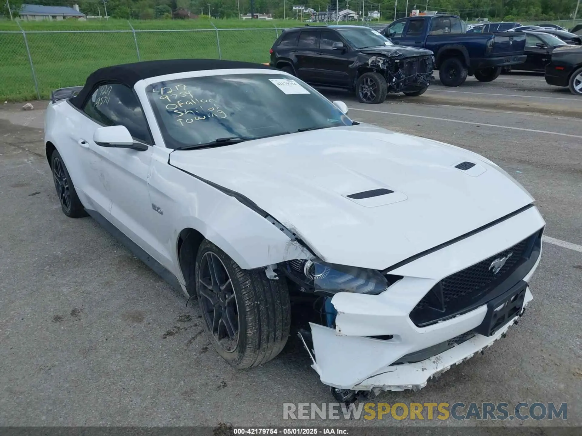 1 Photograph of a damaged car 1FATP8FF3L5136512 FORD MUSTANG 2020