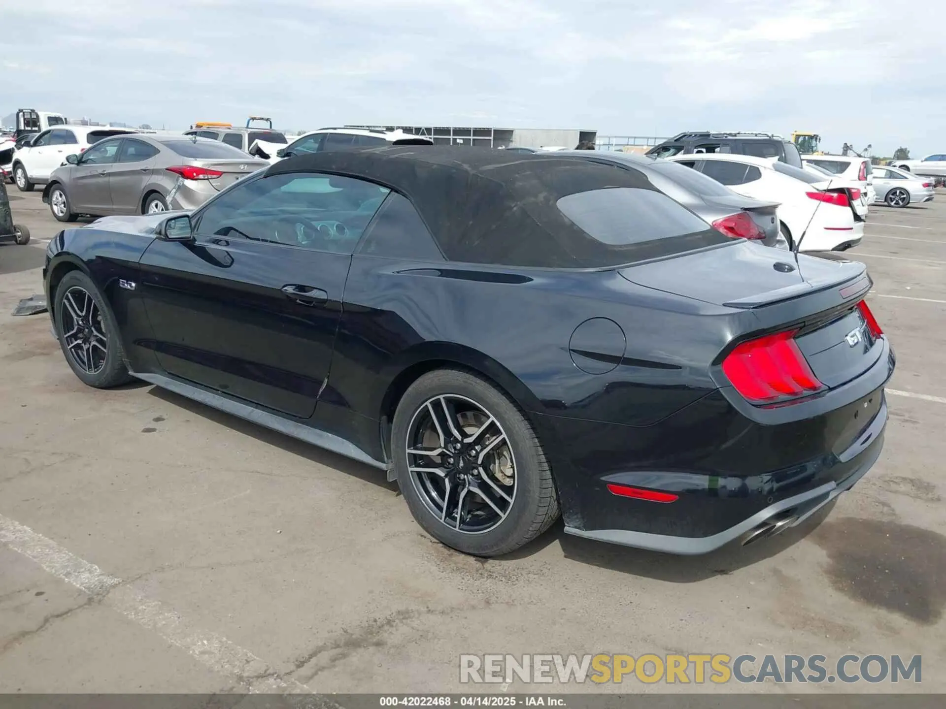 3 Фотография поврежденного автомобиля 1FATP8FF5L5119453 FORD MUSTANG 2020