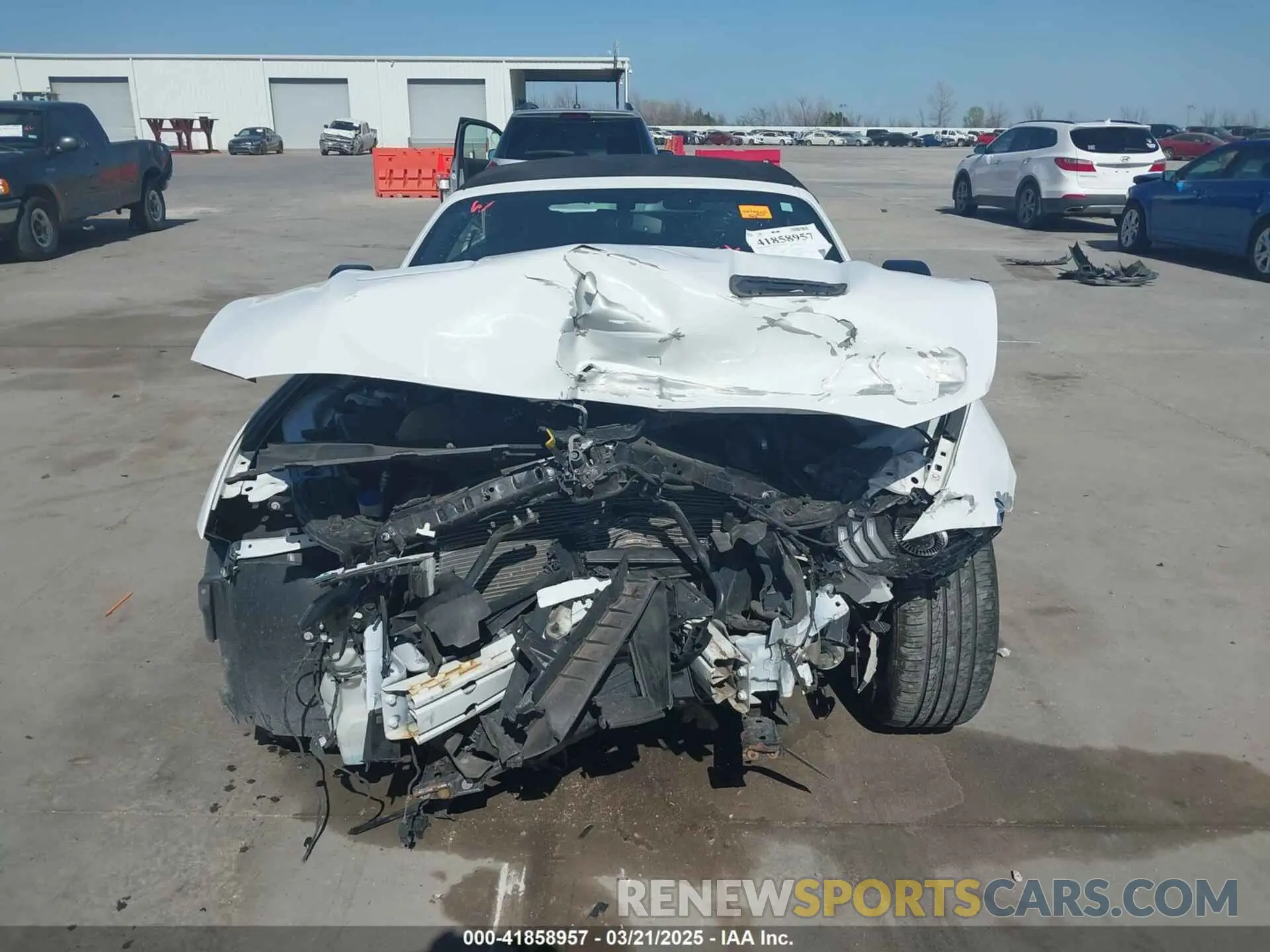 12 Photograph of a damaged car 1FATP8UH0L5119932 FORD MUSTANG 2020