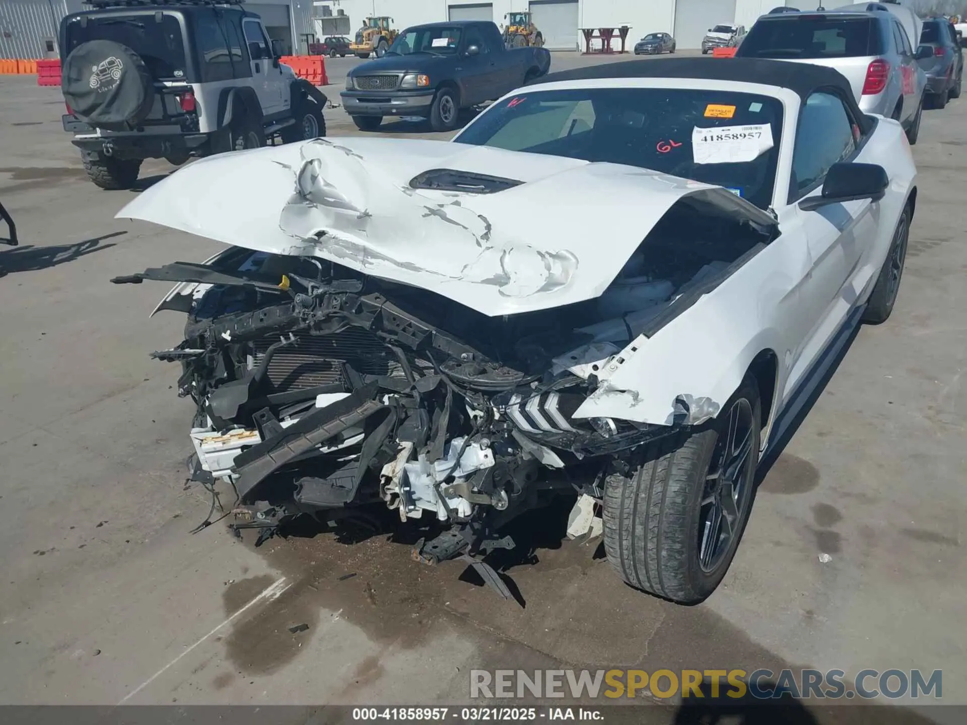 6 Photograph of a damaged car 1FATP8UH0L5119932 FORD MUSTANG 2020
