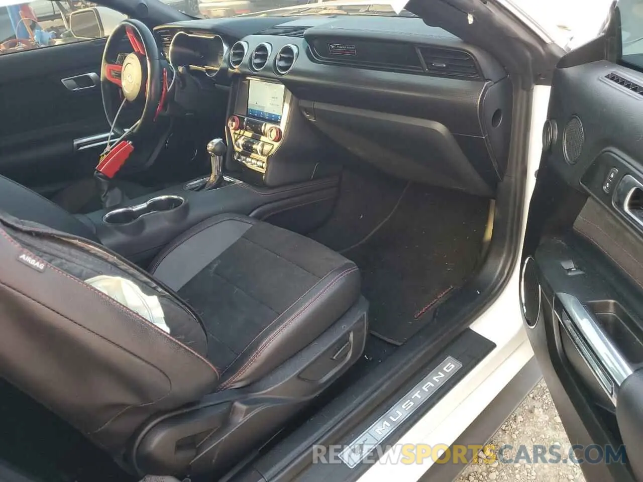 8 Фотография поврежденного автомобиля 1FA6P8CF2M5118134 FORD MUSTANG 2021