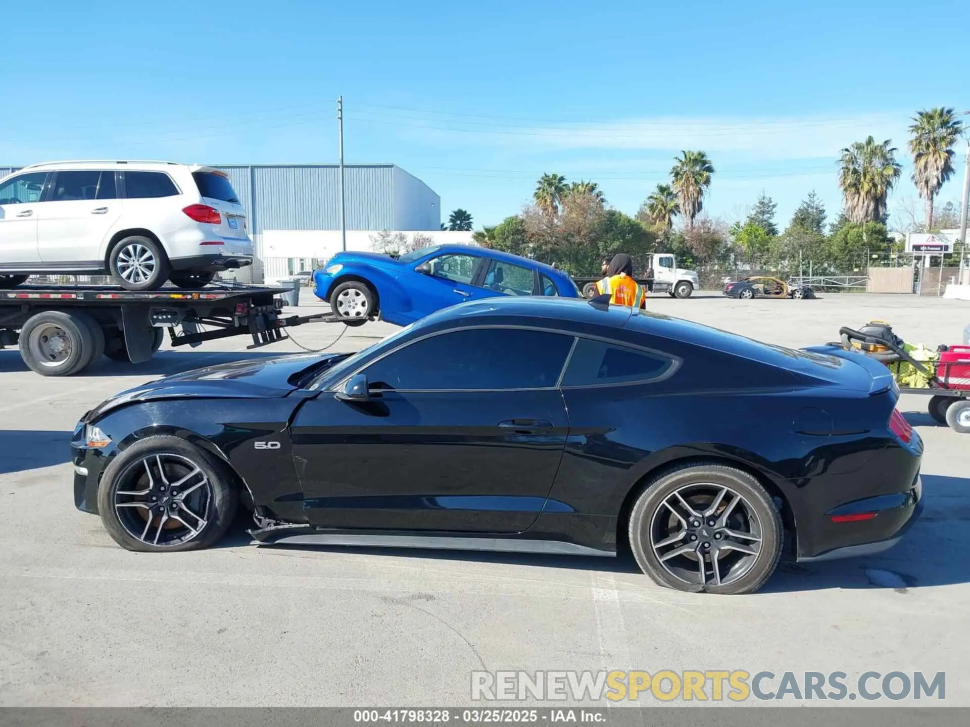14 Photograph of a damaged car 1FA6P8CF6M5149175 FORD MUSTANG 2021