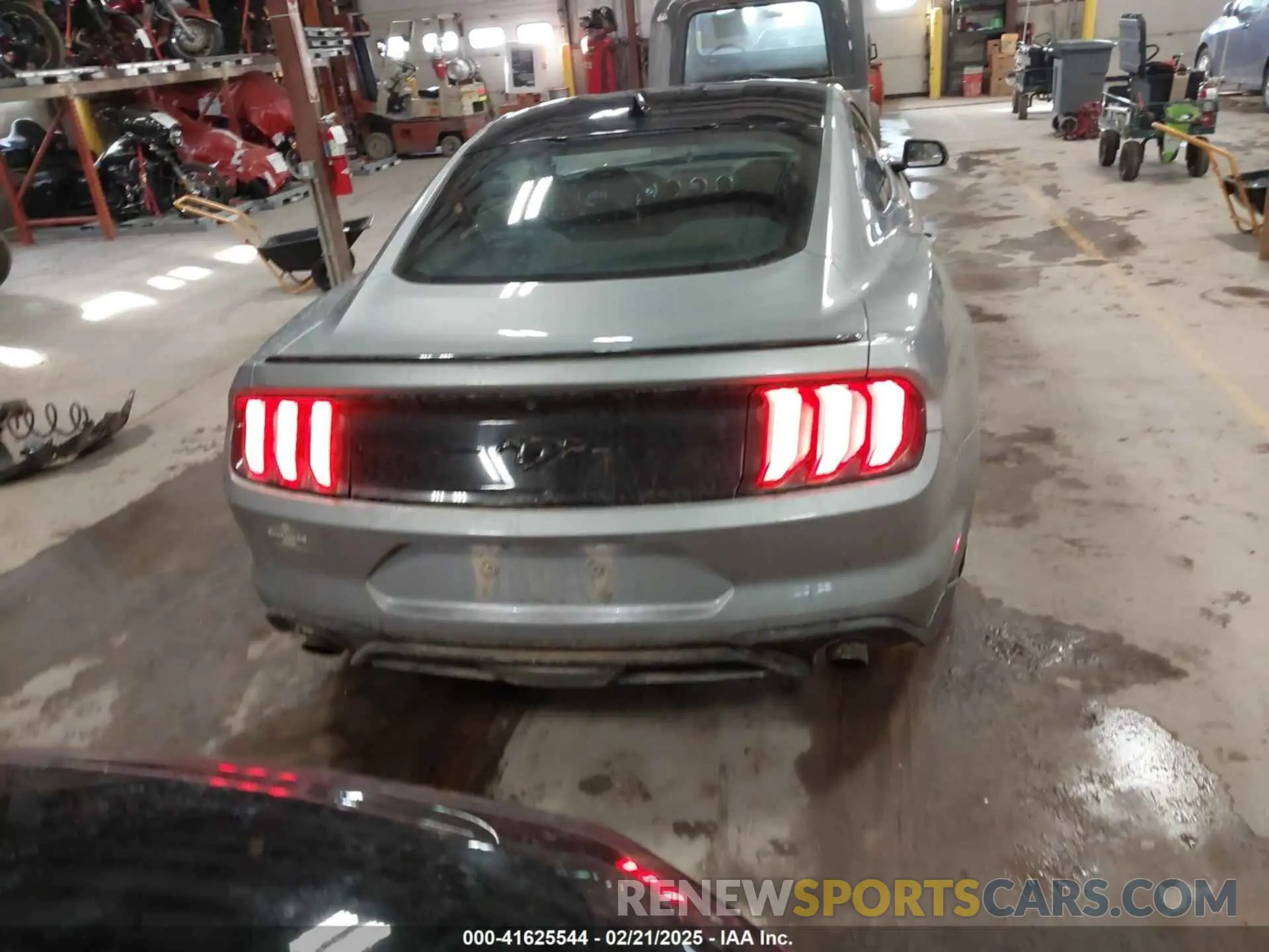 17 Фотография поврежденного автомобиля 1FA6P8TH1M5127800 FORD MUSTANG 2021