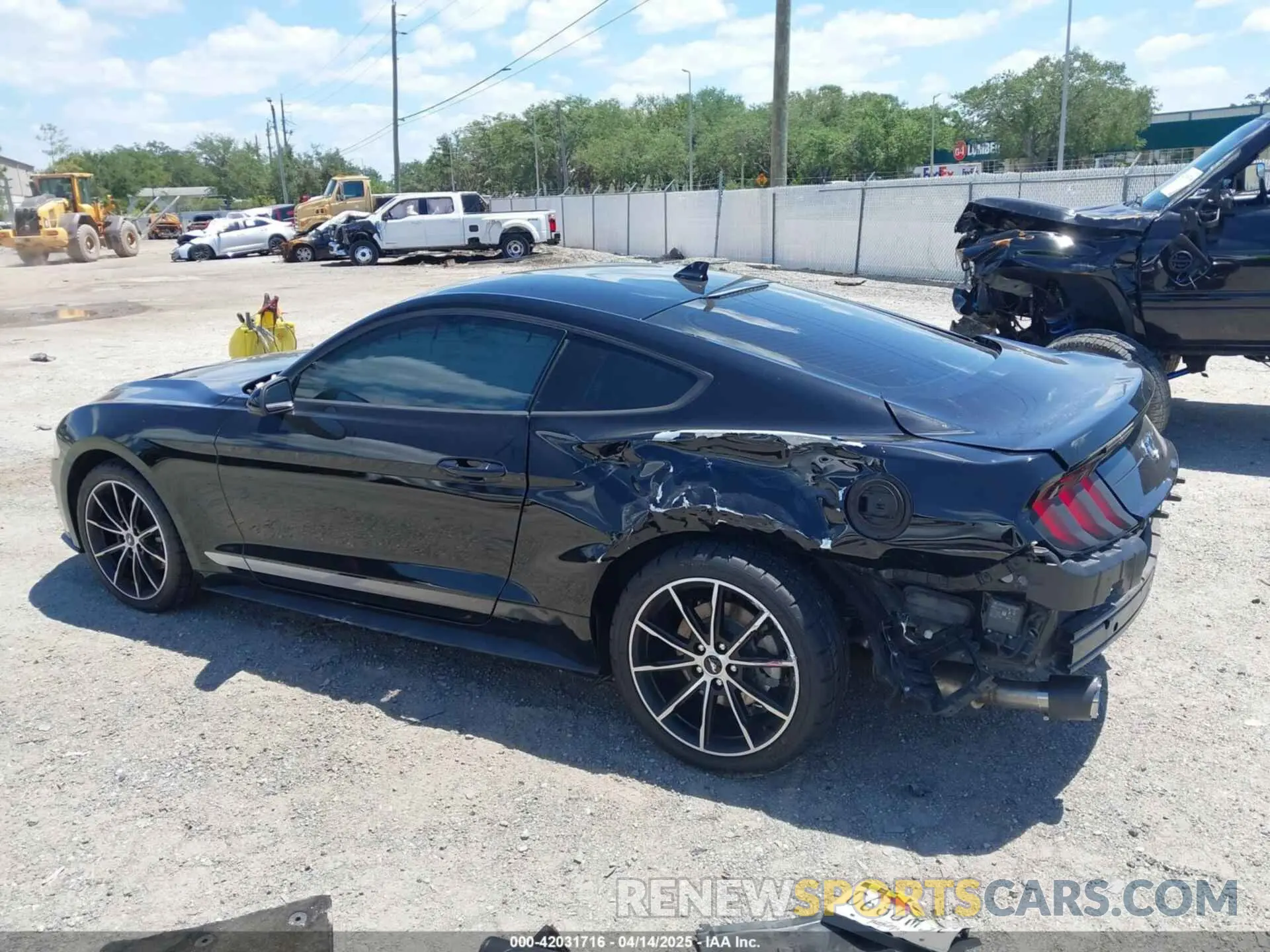 15 Photograph of a damaged car 1FA6P8TH1M5137372 FORD MUSTANG 2021