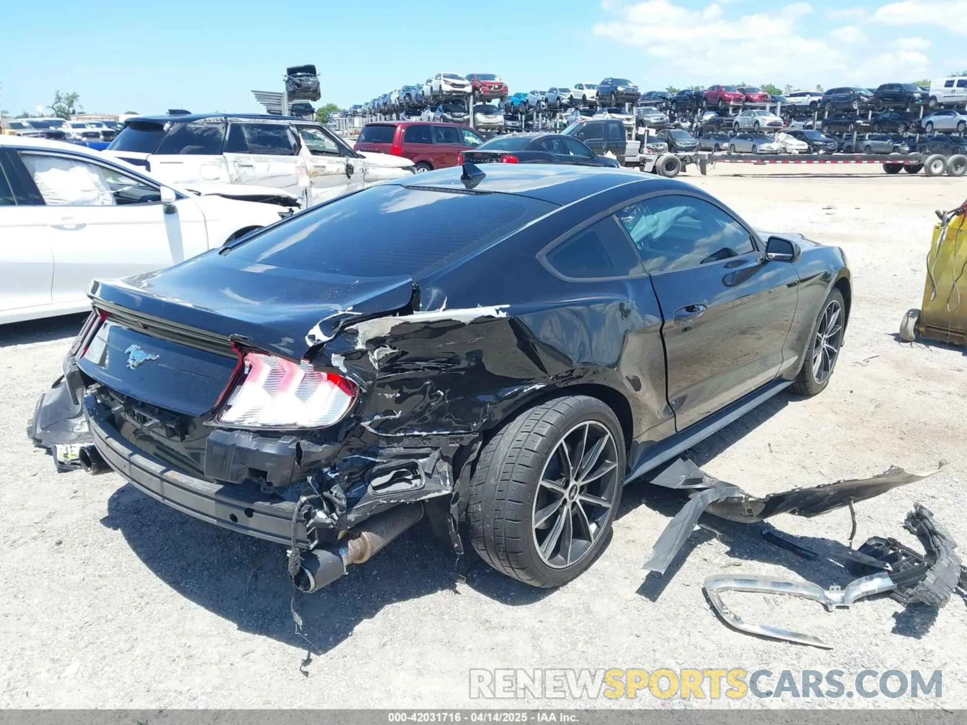 4 Photograph of a damaged car 1FA6P8TH1M5137372 FORD MUSTANG 2021