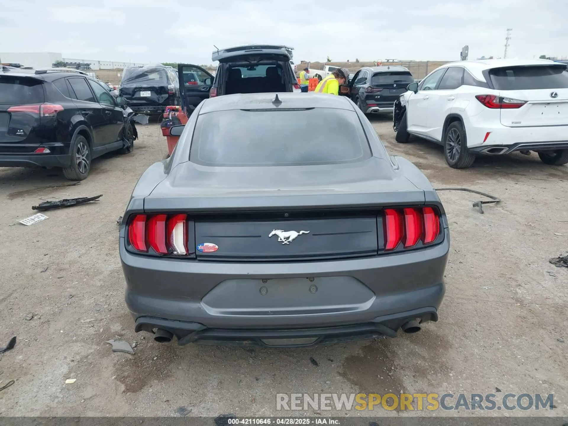 16 Photograph of a damaged car 1FA6P8TH1M5152941 FORD MUSTANG 2021