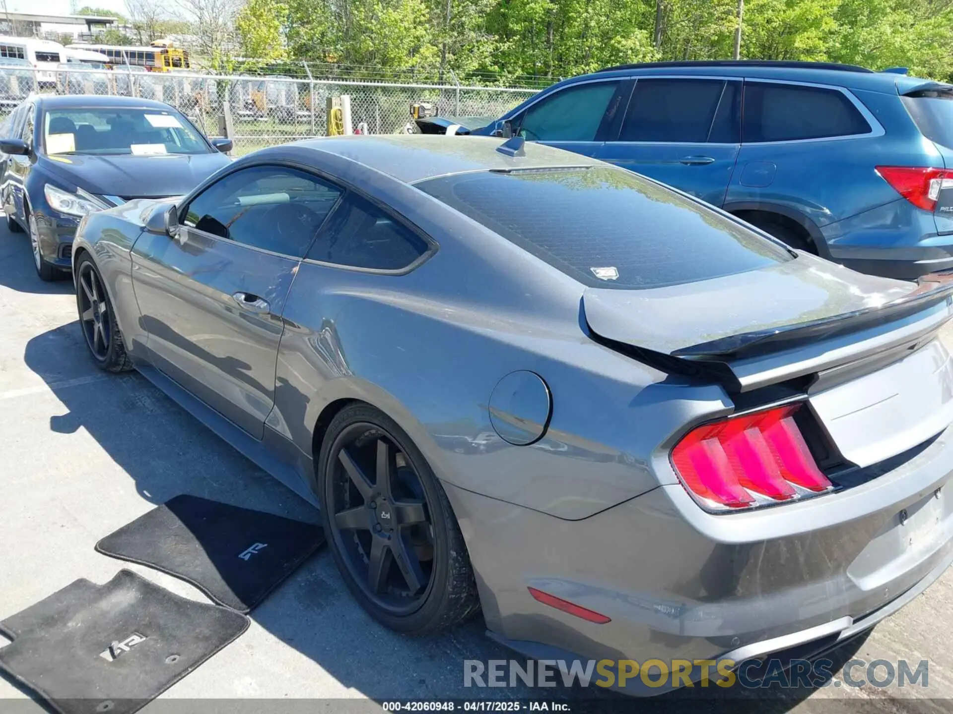 3 Фотография поврежденного автомобиля 1FA6P8TH3M5100601 FORD MUSTANG 2021