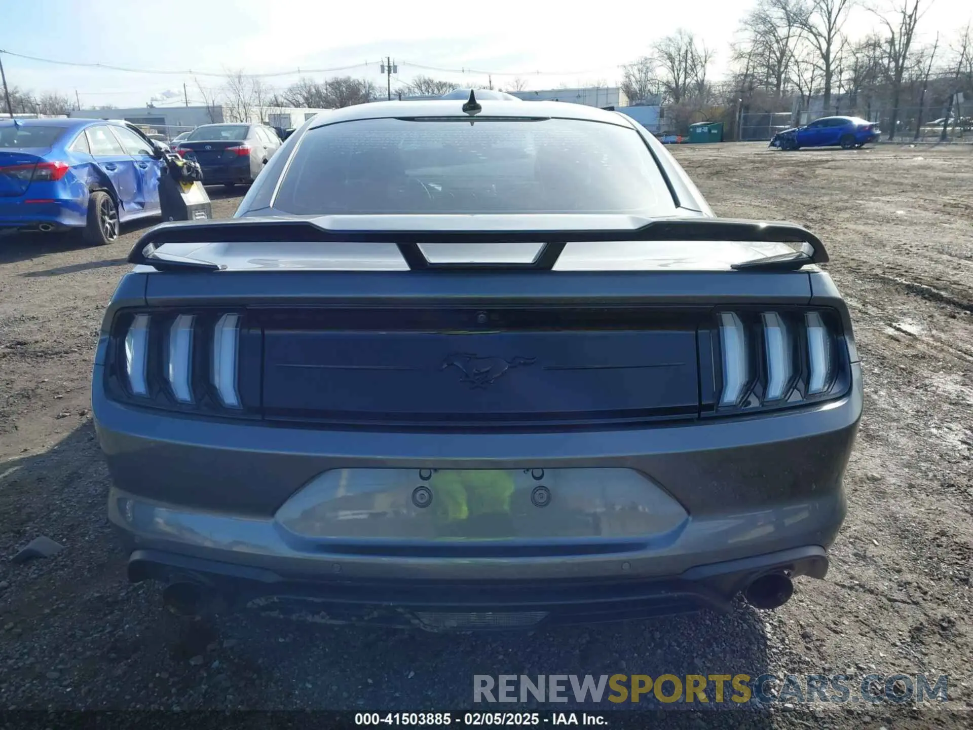 17 Photograph of a damaged car 1FA6P8TH4M5136345 FORD MUSTANG 2021