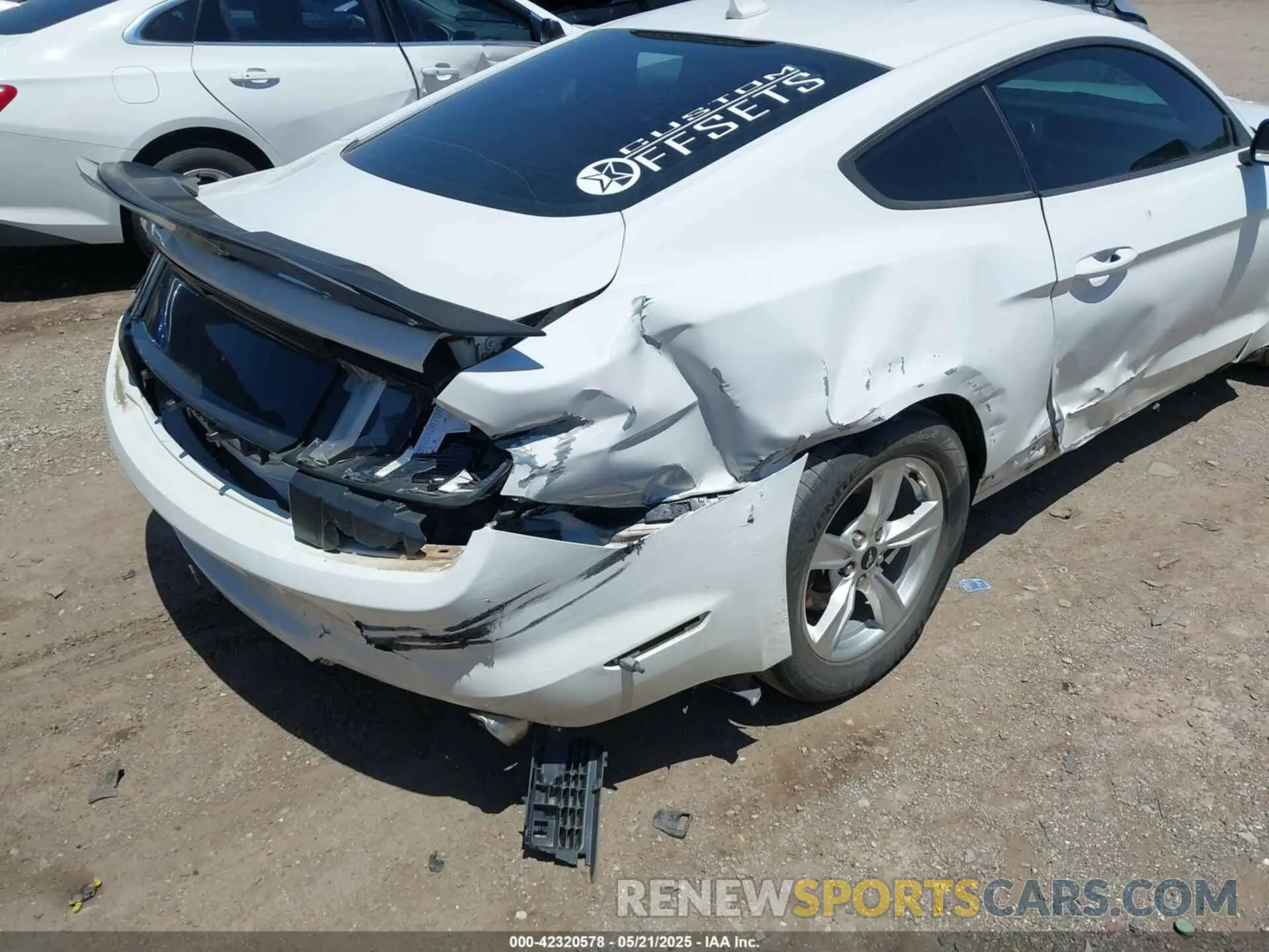 6 Photograph of a damaged car 1FA6P8TH8M5146814 FORD MUSTANG 2021