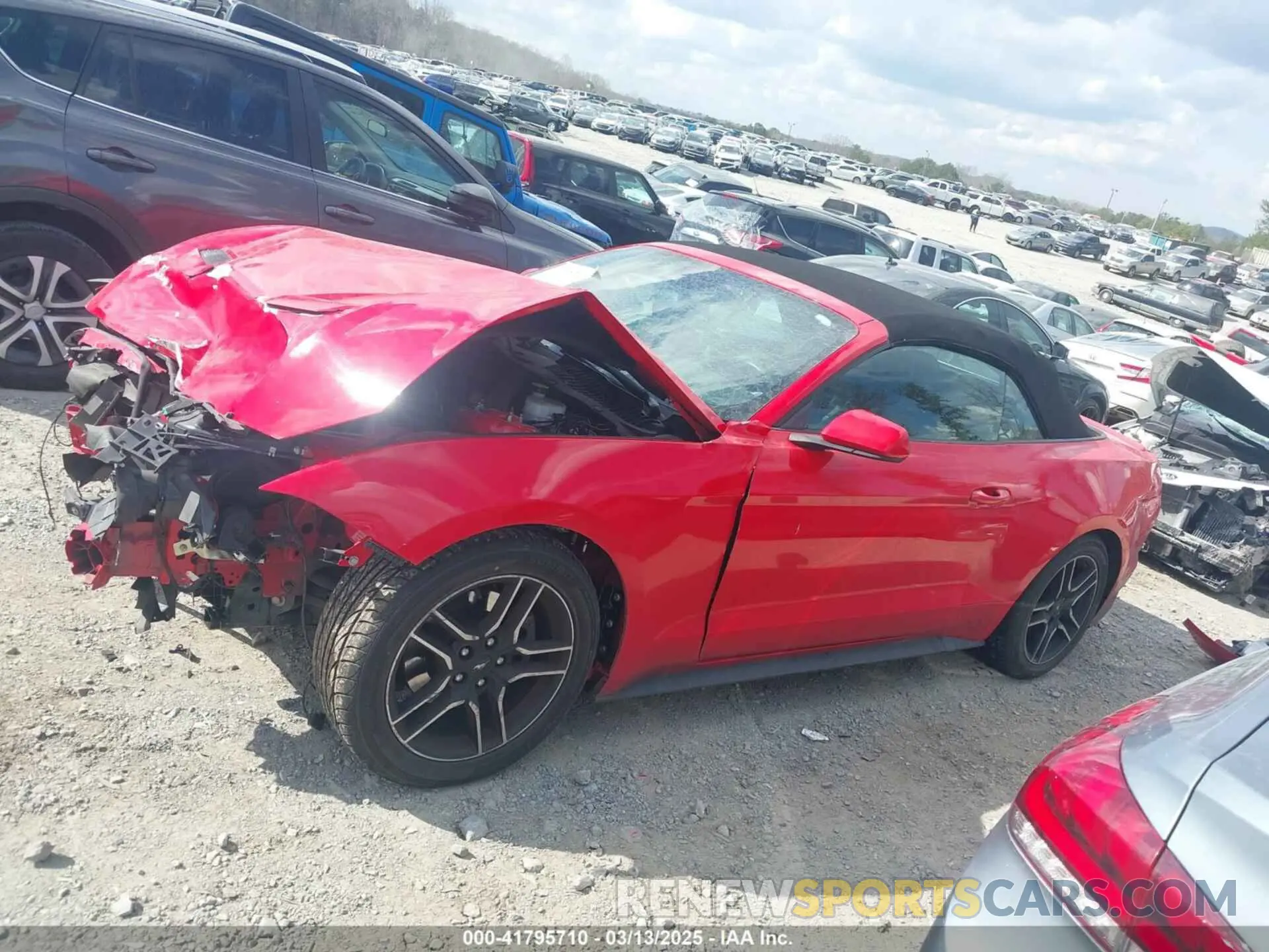 14 Фотография поврежденного автомобиля 1FATP8UH0M5107751 FORD MUSTANG 2021