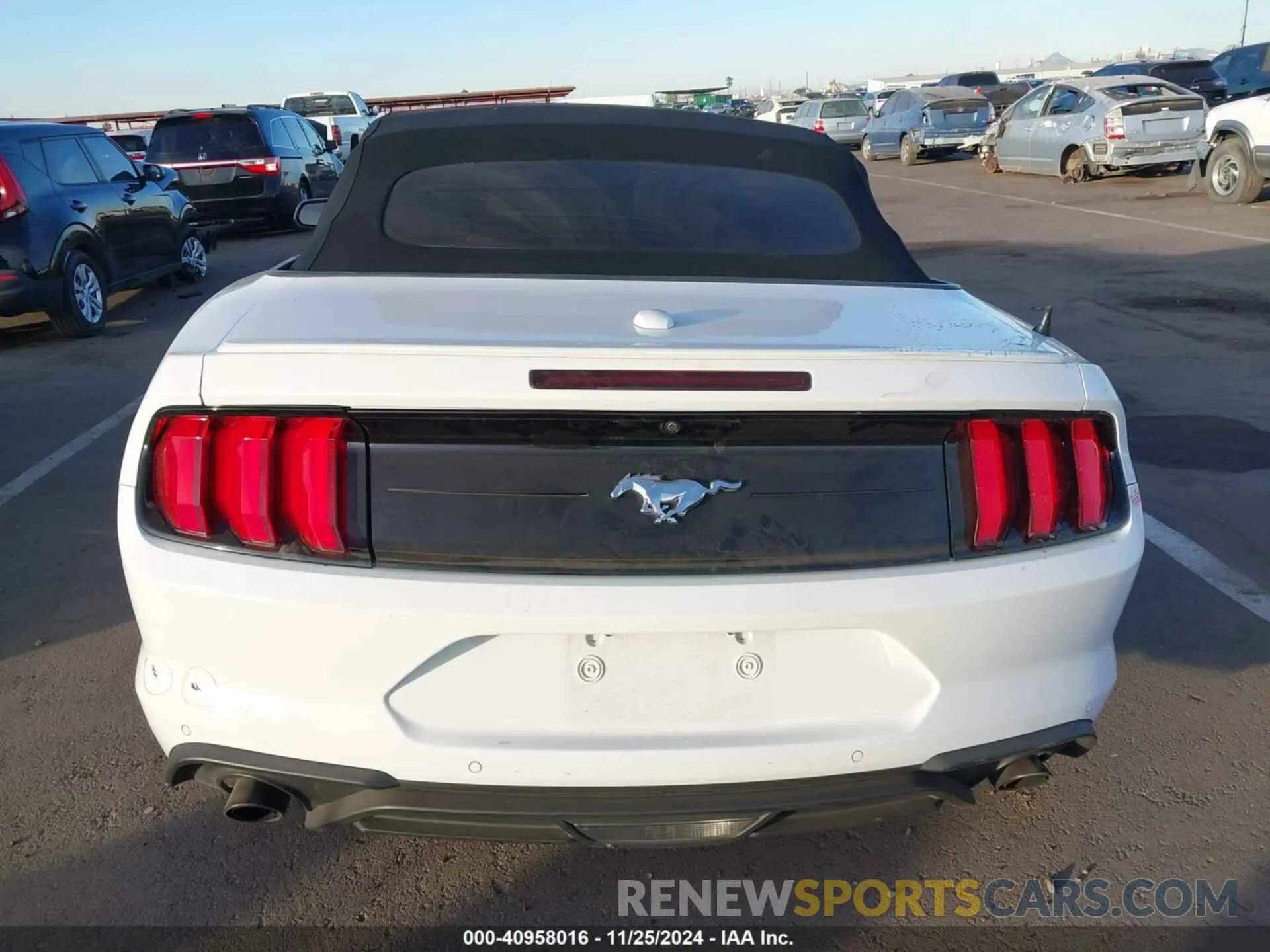 15 Фотография поврежденного автомобиля 1FATP8UH2M5120338 FORD MUSTANG 2021