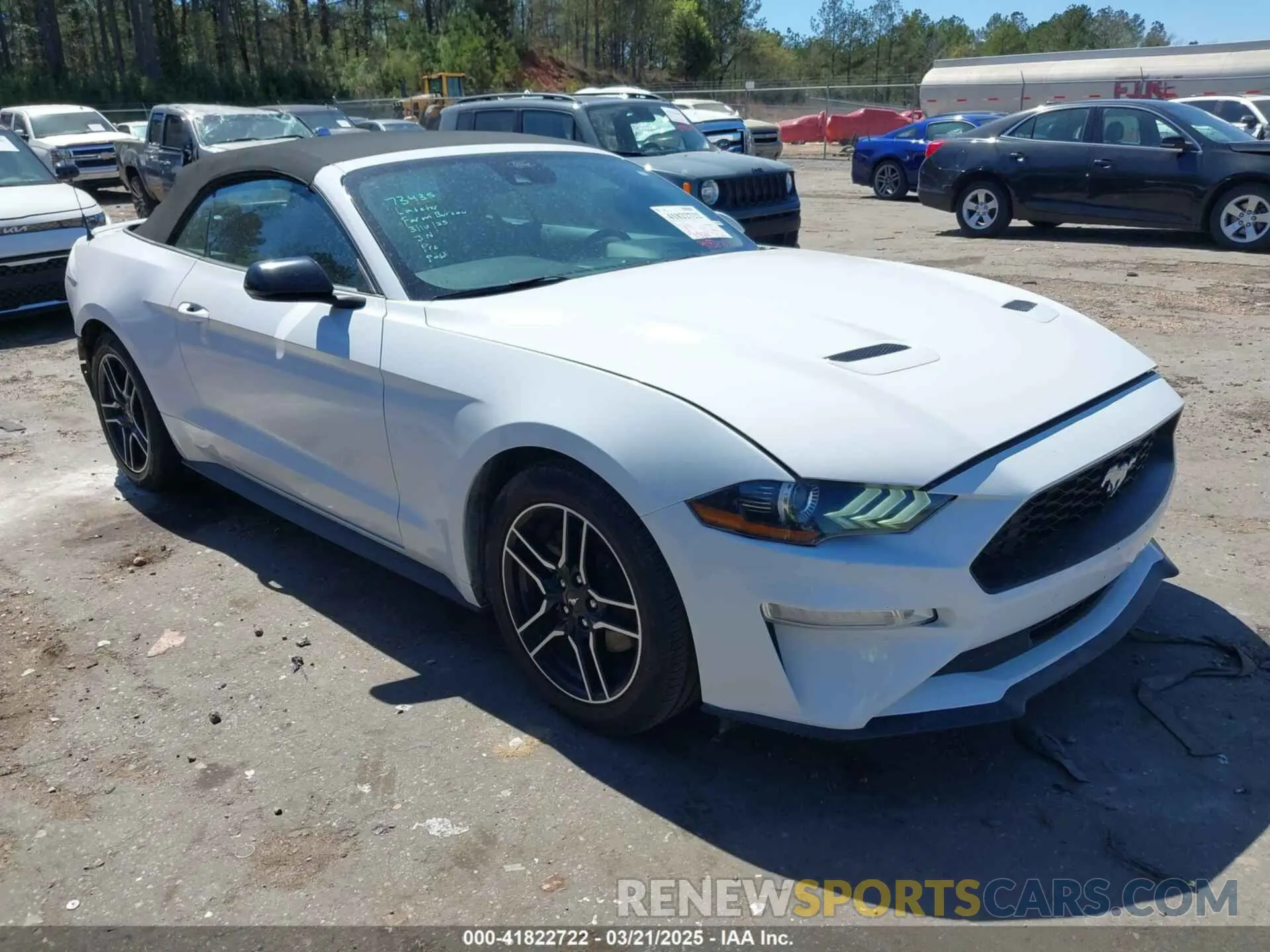 1 Фотография поврежденного автомобиля 1FATP8UH6M5103056 FORD MUSTANG 2021