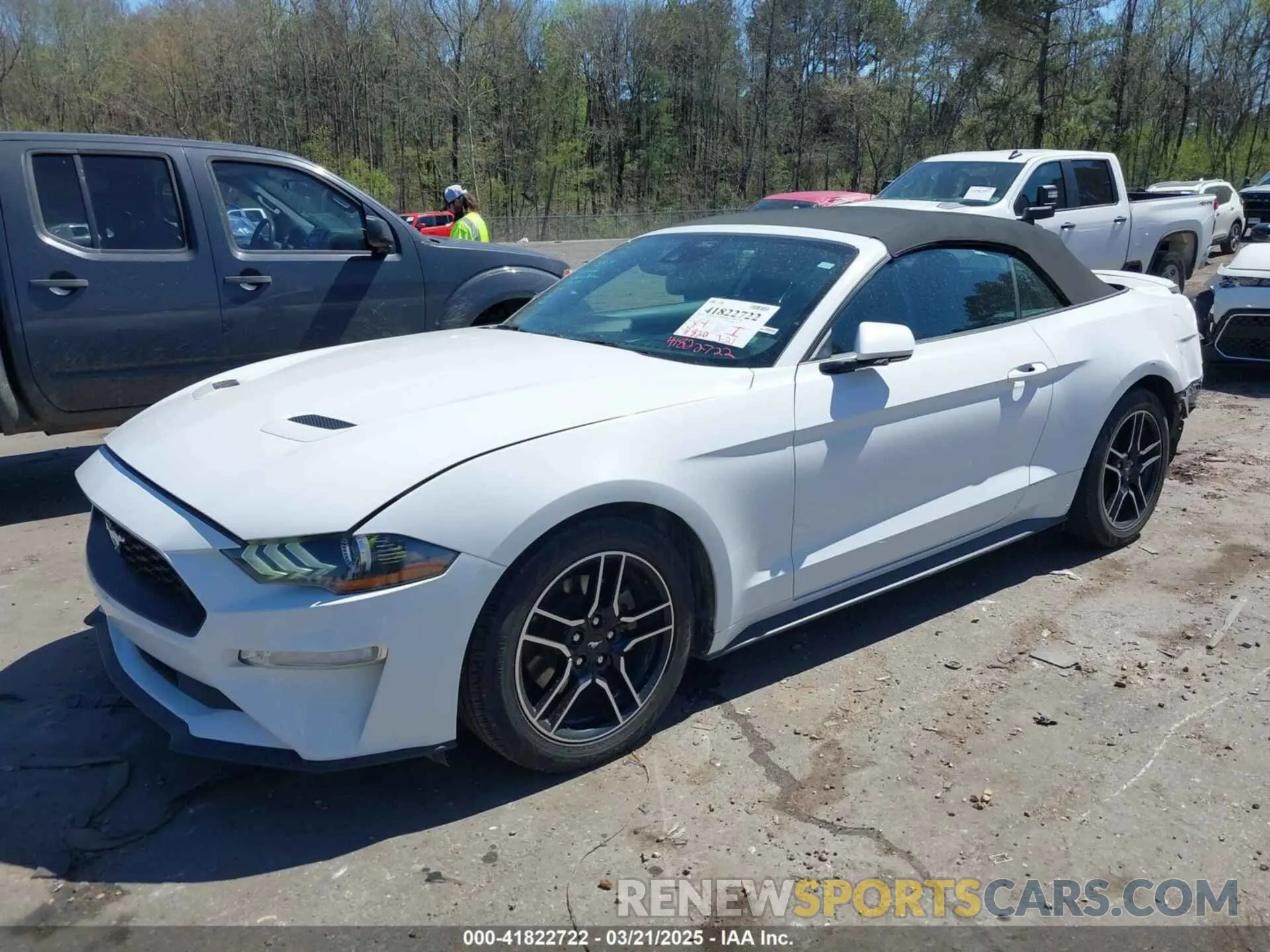 2 Фотография поврежденного автомобиля 1FATP8UH6M5103056 FORD MUSTANG 2021