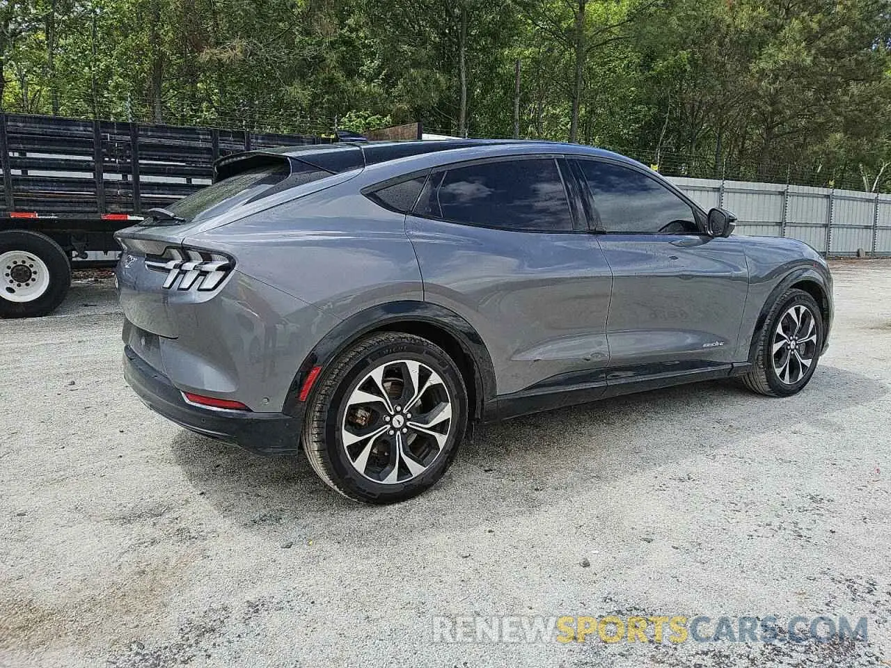 3 Фотография поврежденного автомобиля 3FMTK3RM1MMA42593 FORD MUSTANG 2021