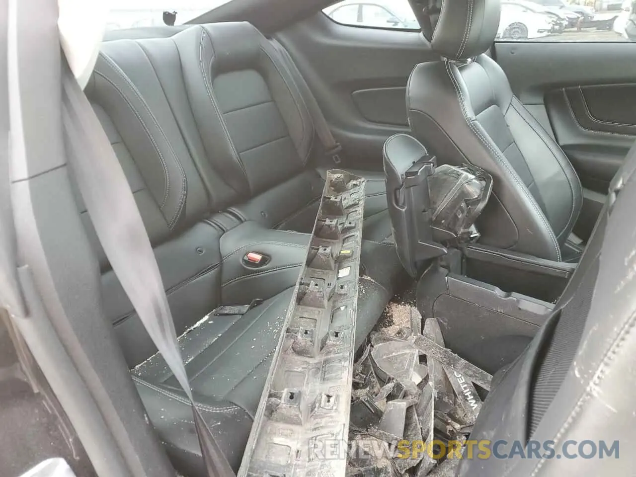 10 Photograph of a damaged car 1FA6P8CF0N5110759 FORD MUSTANG 2022