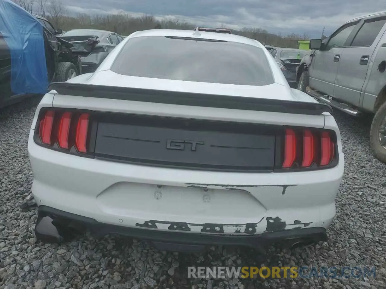 6 Photograph of a damaged car 1FA6P8CF2N5138935 FORD MUSTANG 2022