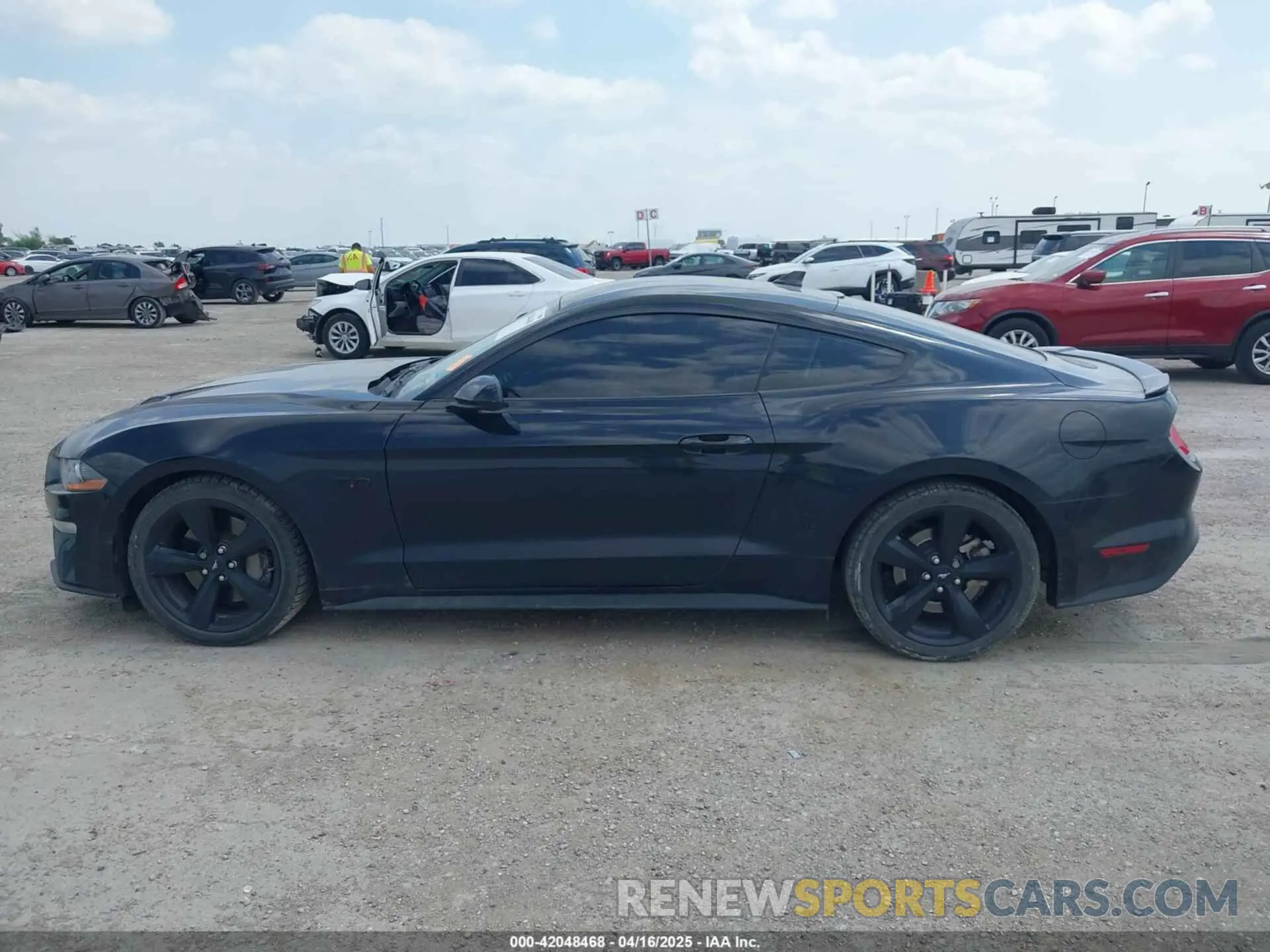 14 Фотография поврежденного автомобиля 1FA6P8CF3N5132495 FORD MUSTANG 2022