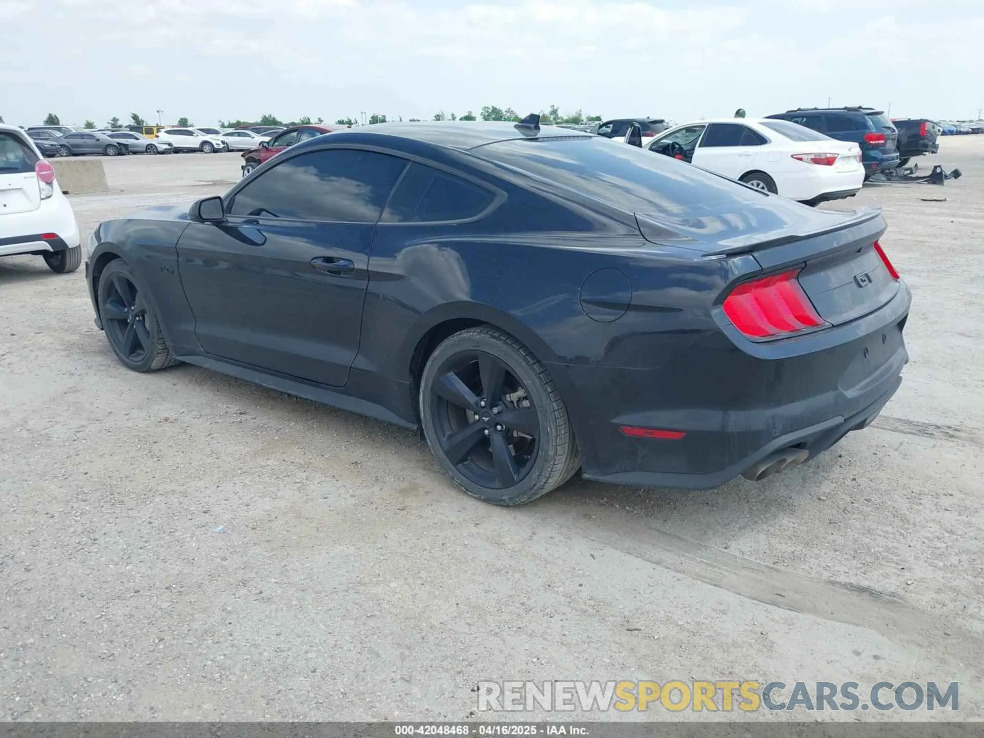 3 Фотография поврежденного автомобиля 1FA6P8CF3N5132495 FORD MUSTANG 2022