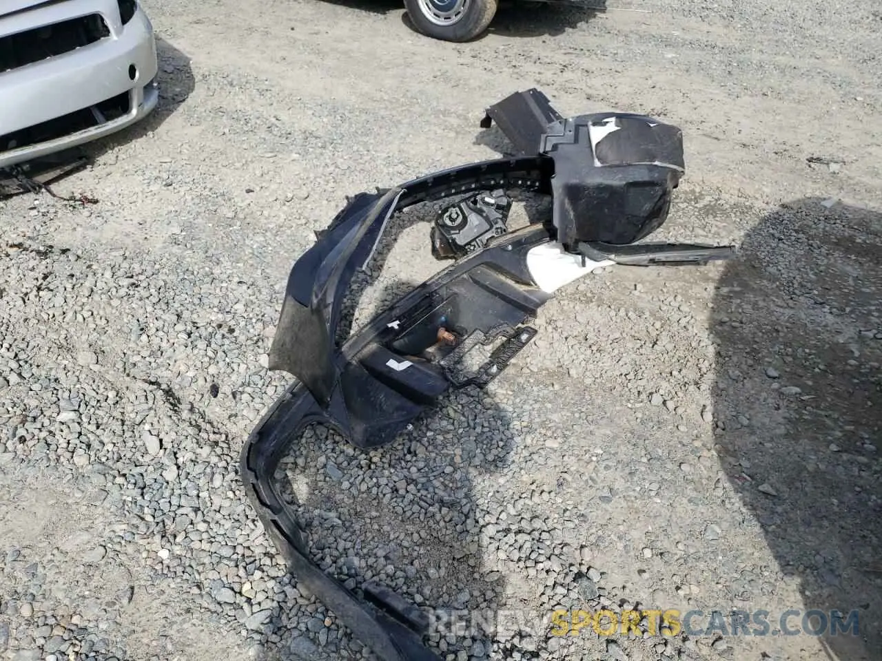 12 Photograph of a damaged car 1FA6P8CF6N5130112 FORD MUSTANG 2022