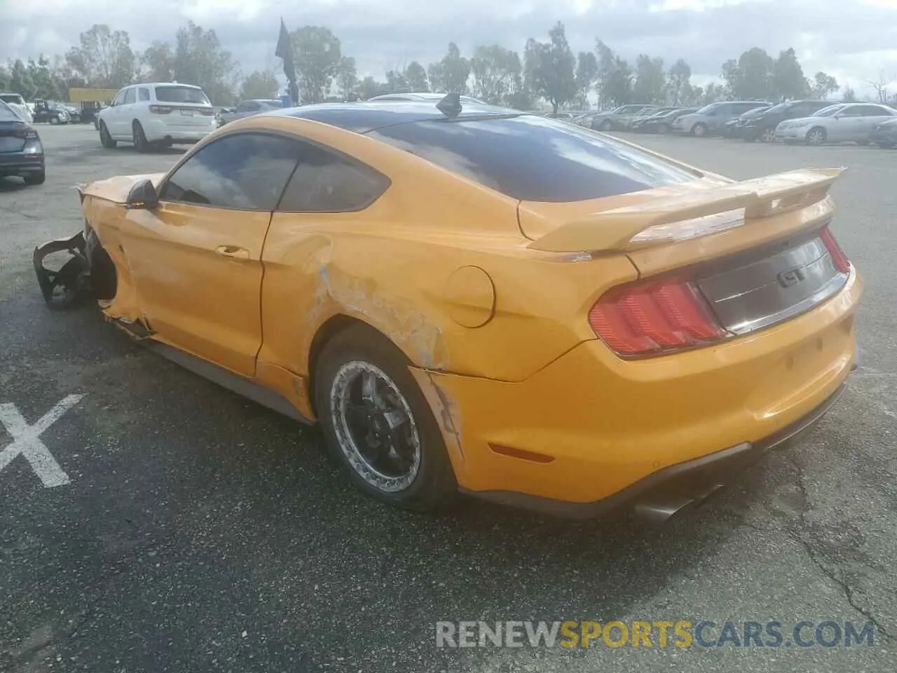2 Фотография поврежденного автомобиля 1FA6P8CF8N5142200 FORD MUSTANG 2022