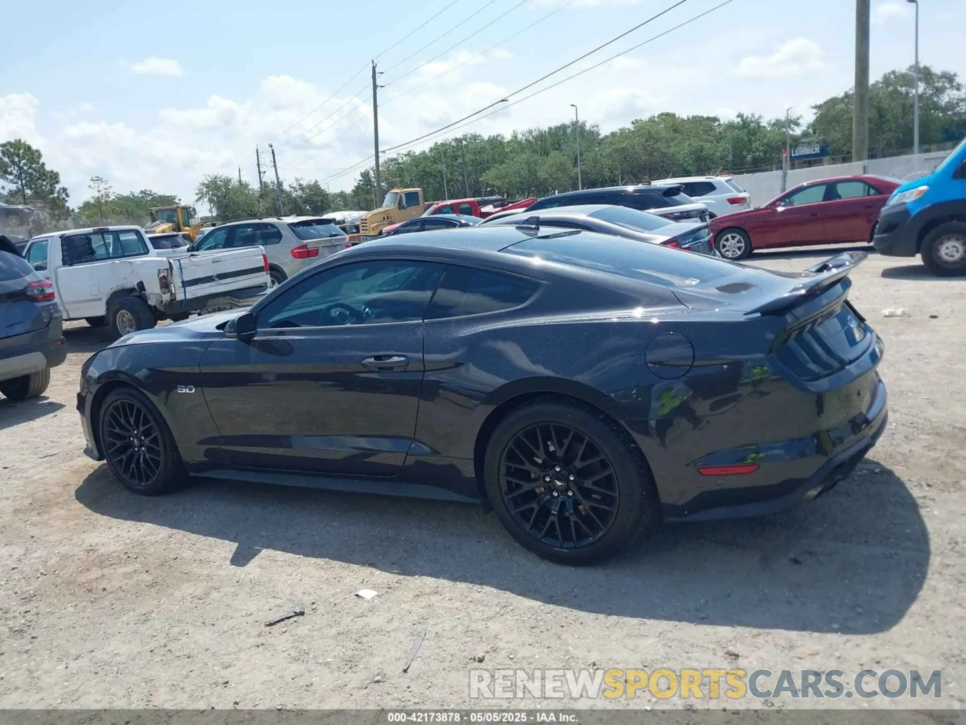 15 Photograph of a damaged car 1FA6P8CF9N5118407 FORD MUSTANG 2022