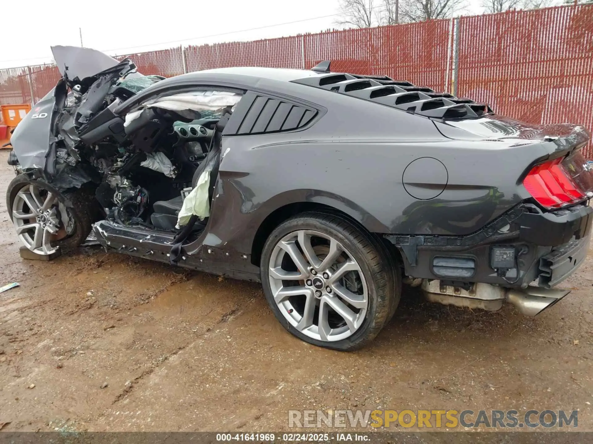 3 Photograph of a damaged car 1FA6P8CF9N5130220 FORD MUSTANG 2022